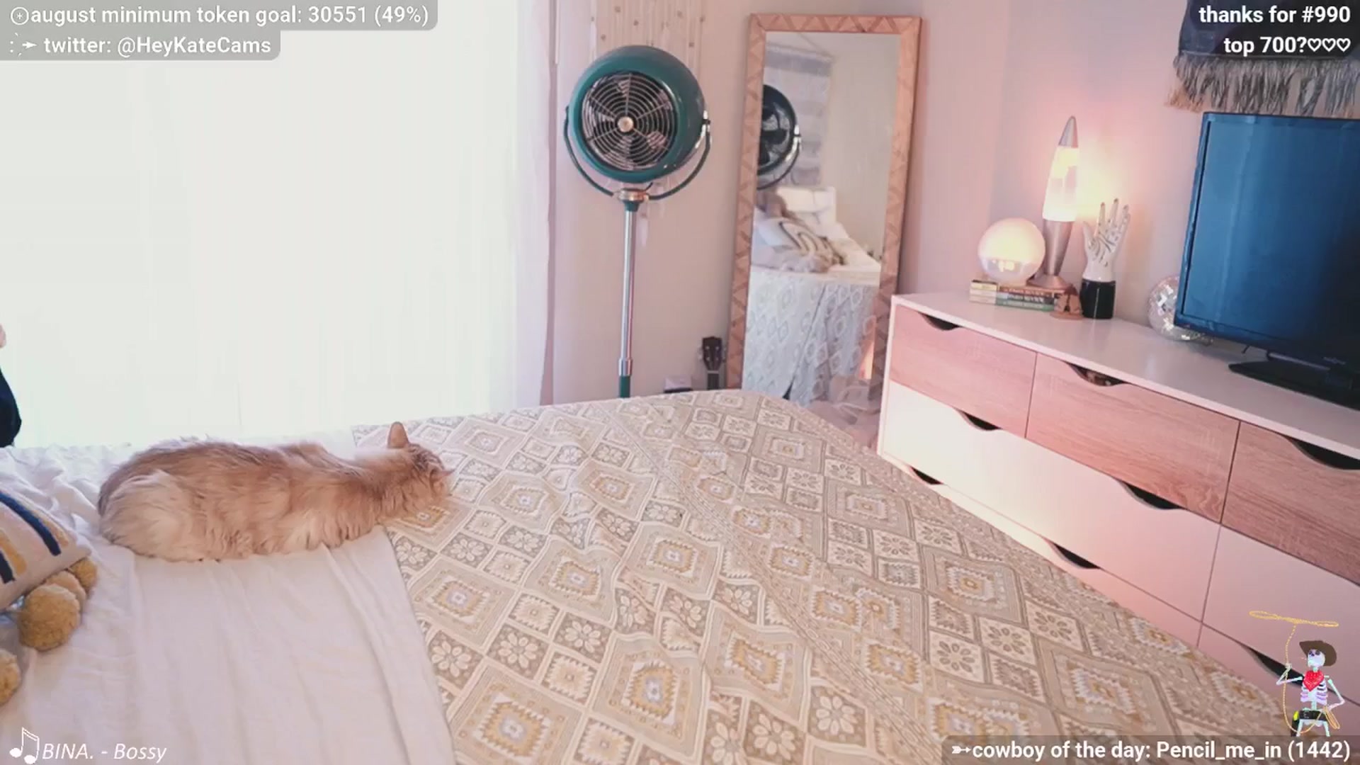 Gallery image thumbnail from HeyKate's myfreecams stream on, 08/21/2025, 02:53 image 8 of 20