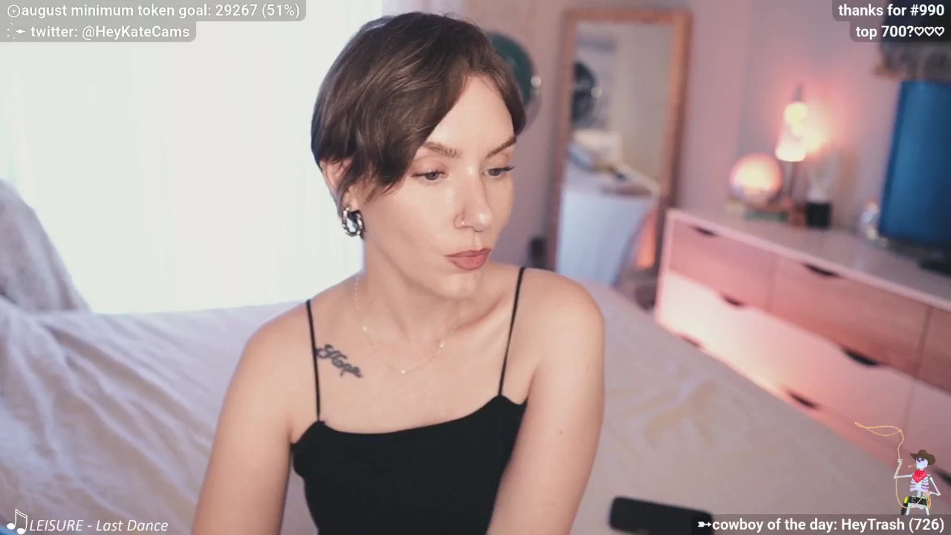 Gallery image thumbnail from HeyKate's myfreecams stream on, 08/22/2025, 02:04 image 11 of 20