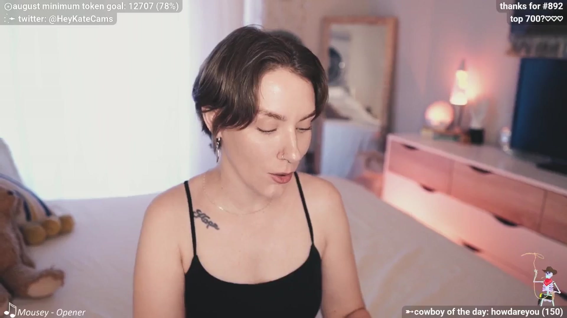 Gallery image thumbnail from HeyKate's myfreecams stream on, 08/29/2025, 02:14 image 11 of 20