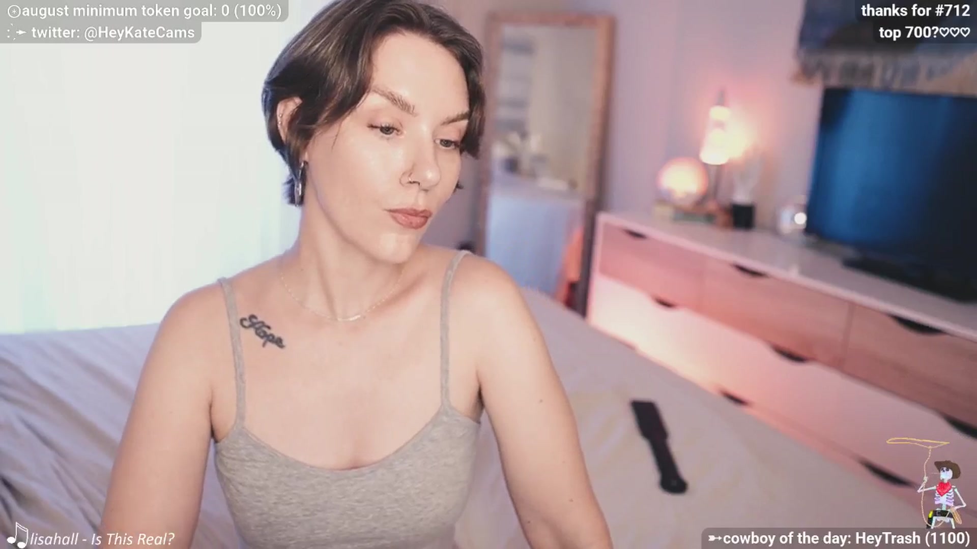 Gallery image thumbnail from HeyKate's myfreecams stream on, 09/01/2025, 24:36 image 14 of 20