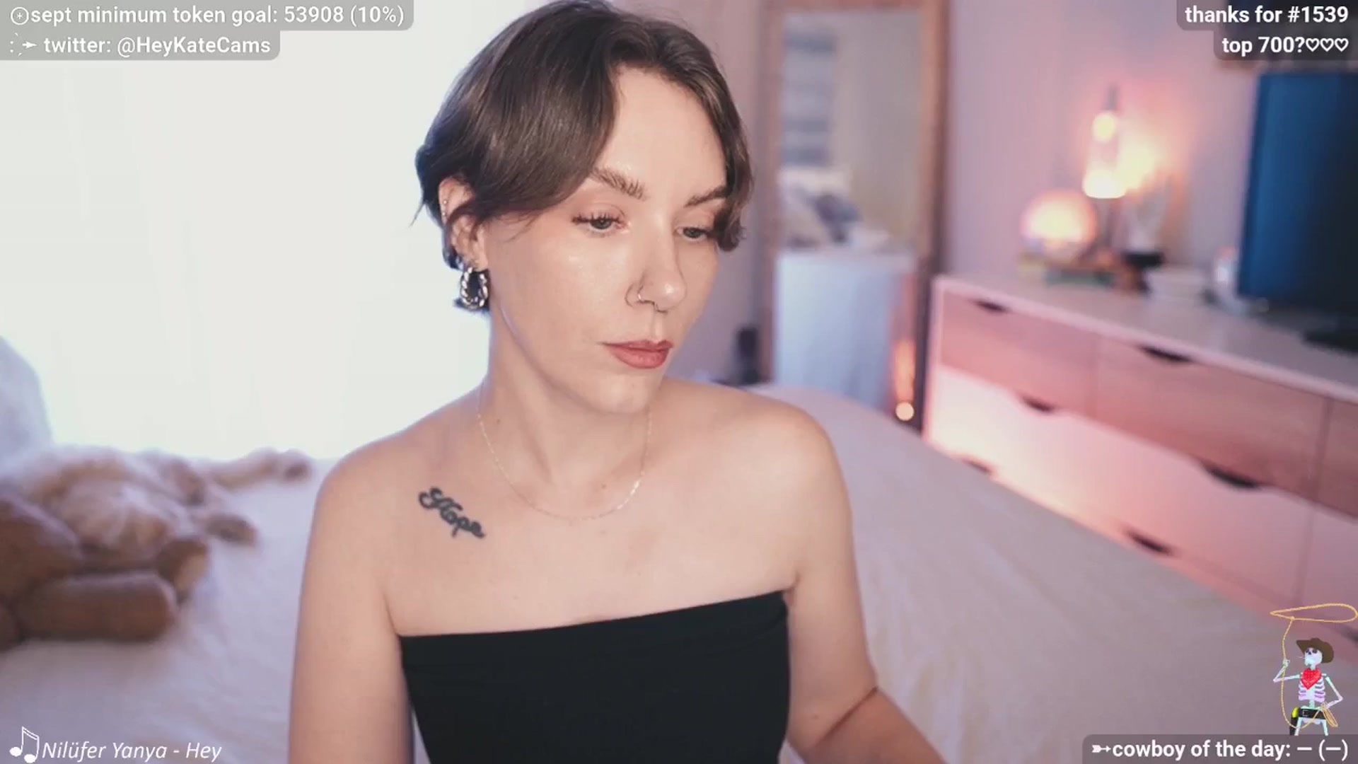 Gallery image thumbnail from HeyKate's myfreecams stream on, 09/07/2025, 02:13 image 3 of 20
