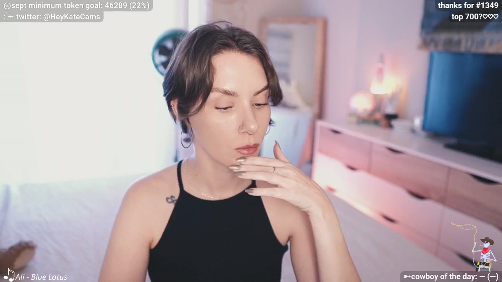 Gallery image thumbnail from HeyKate's myfreecams stream on, 09/12/2025, 24:00 image 5 of 20