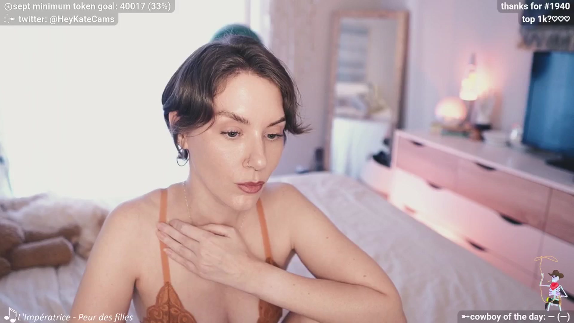 Gallery image thumbnail from HeyKate's myfreecams stream on, 09/25/2025, 23:54 image 15 of 20
