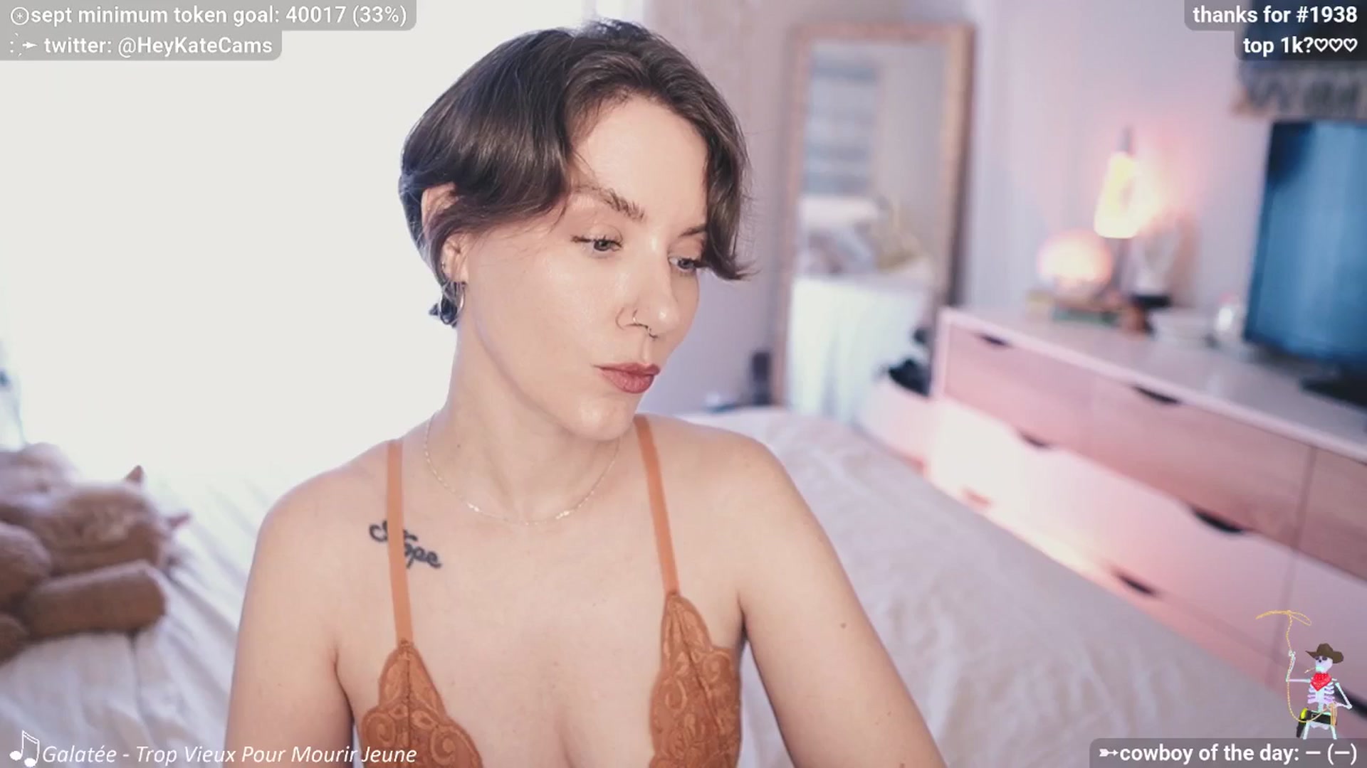 Gallery image thumbnail from HeyKate's myfreecams stream on, 09/25/2025, 23:54 image 4 of 20