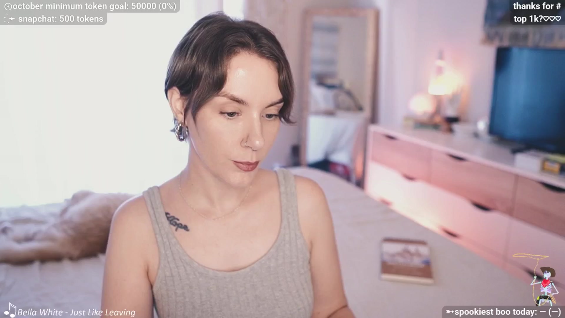 Gallery image thumbnail from HeyKate's myfreecams stream on, 10/02/2025, 24:02 image 6 of 20