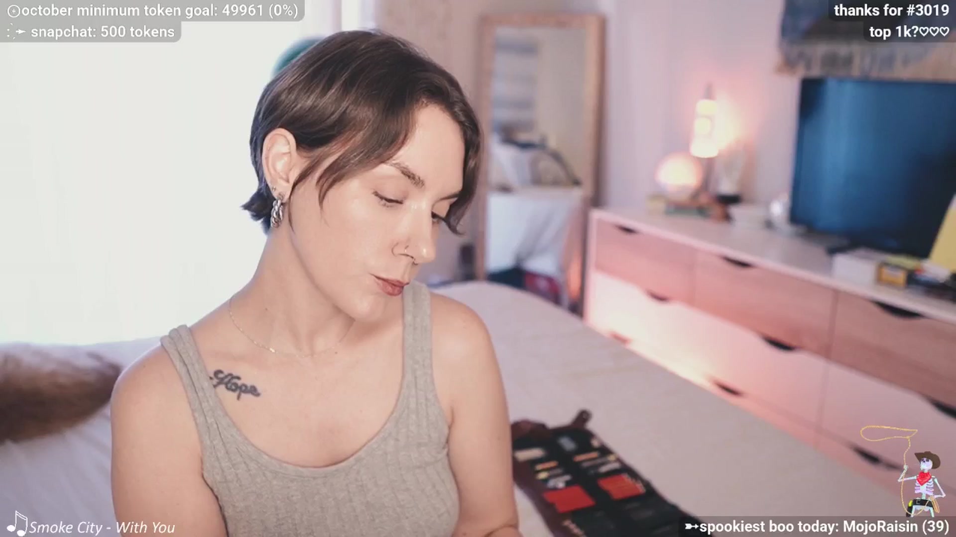 Gallery image thumbnail from HeyKate's myfreecams stream on, 10/02/2025, 24:14 image 15 of 20