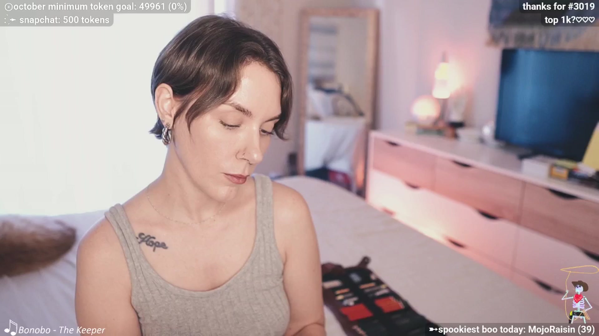Gallery image thumbnail from HeyKate's myfreecams stream on, 10/02/2025, 24:14 image 14 of 20