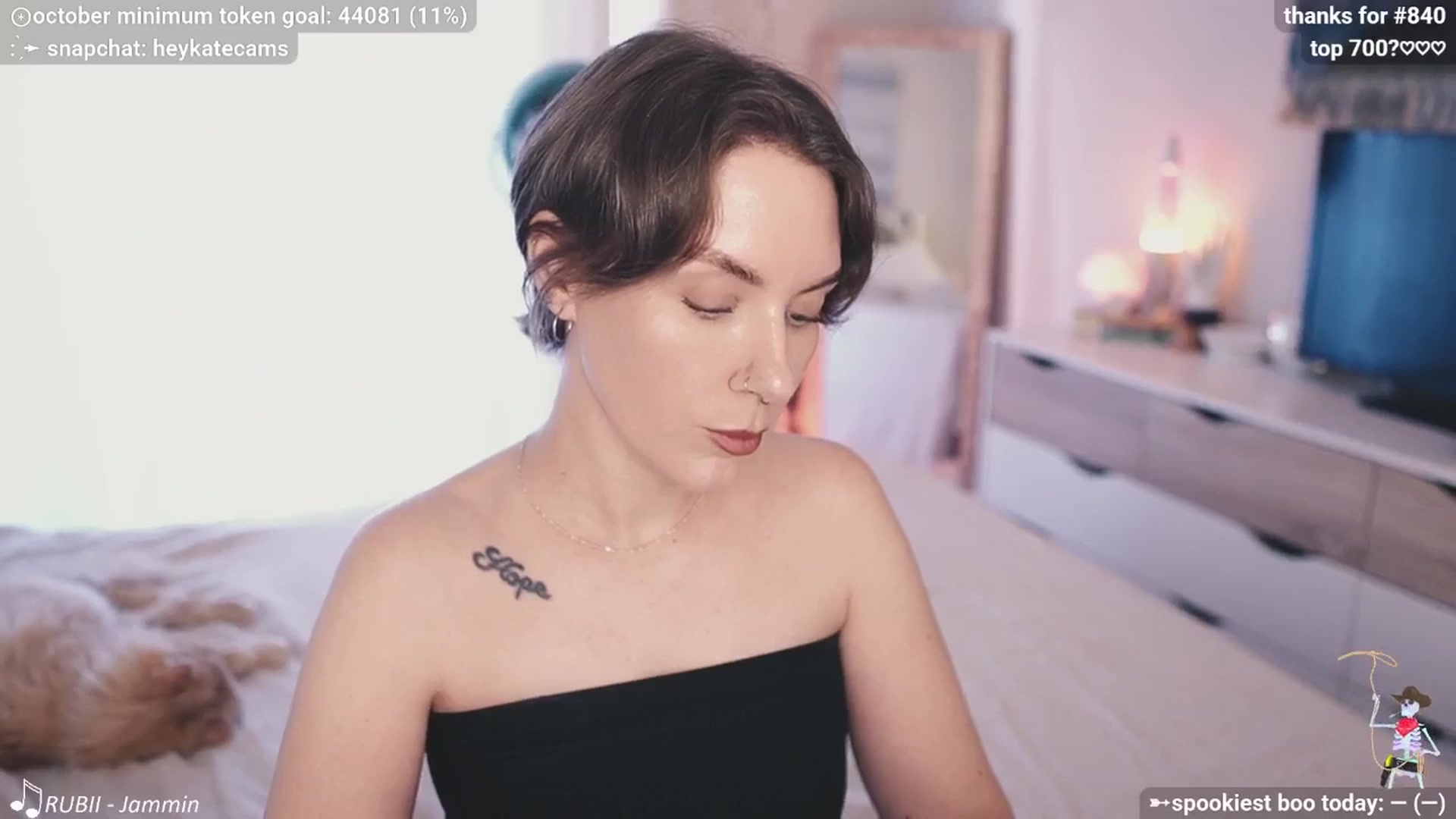 Gallery image thumbnail from HeyKate's myfreecams stream on, 10/06/2025, 24:58 image 3 of 20