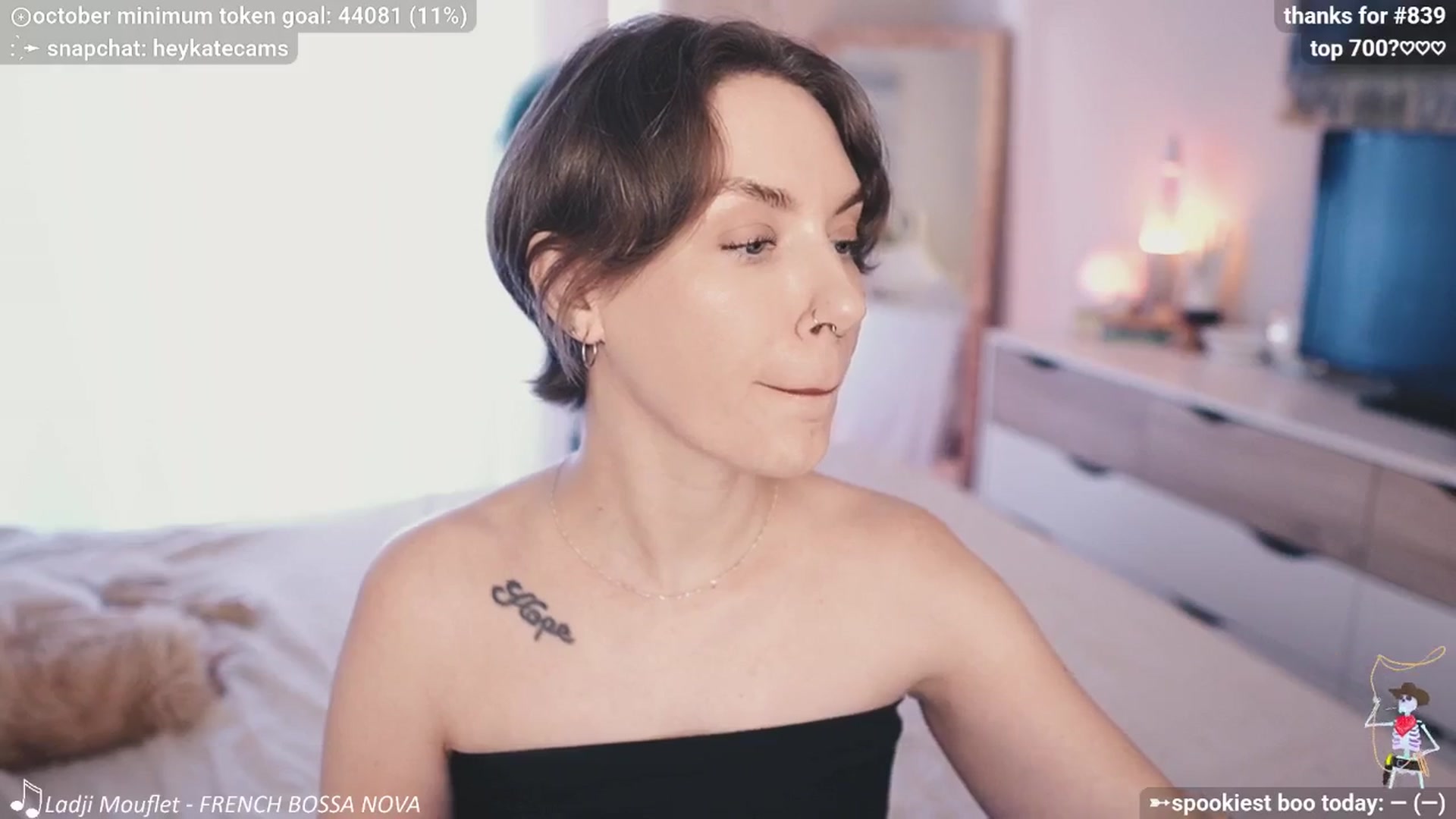 Gallery image thumbnail from HeyKate's myfreecams stream on, 10/06/2025, 24:58 image 2 of 20