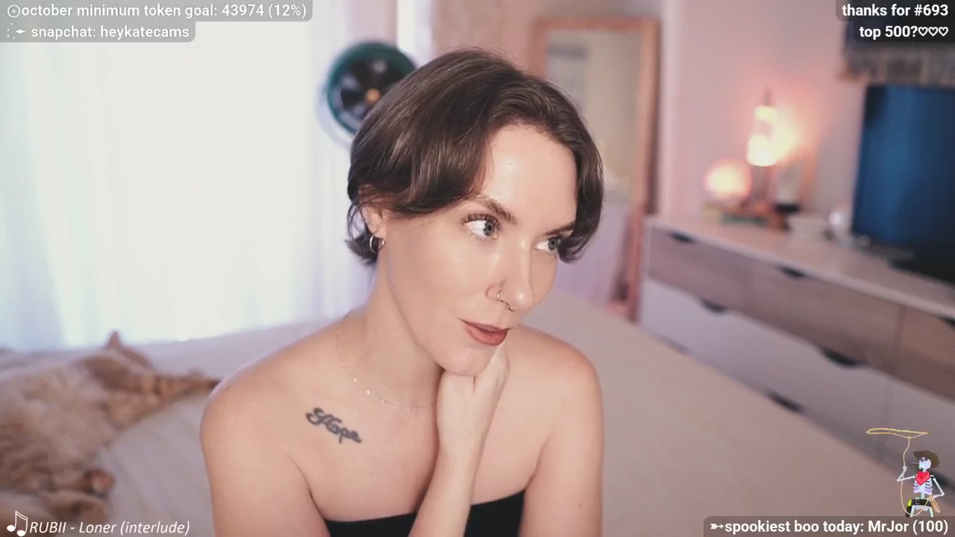 Gallery image thumbnail from HeyKate's myfreecams stream on, 10/06/2025, 24:58 image 18 of 20