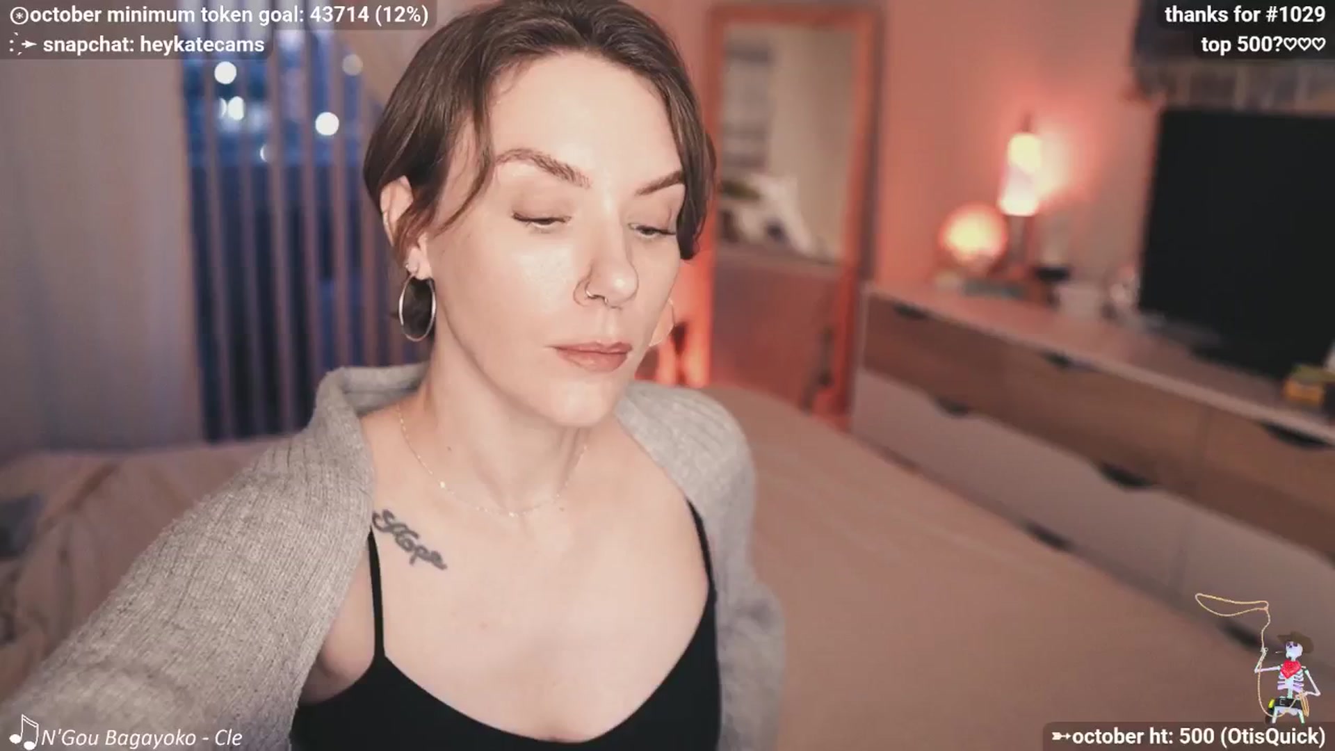 Gallery image thumbnail from HeyKate's myfreecams stream on, 10/09/2025, 02:33 image 9 of 20