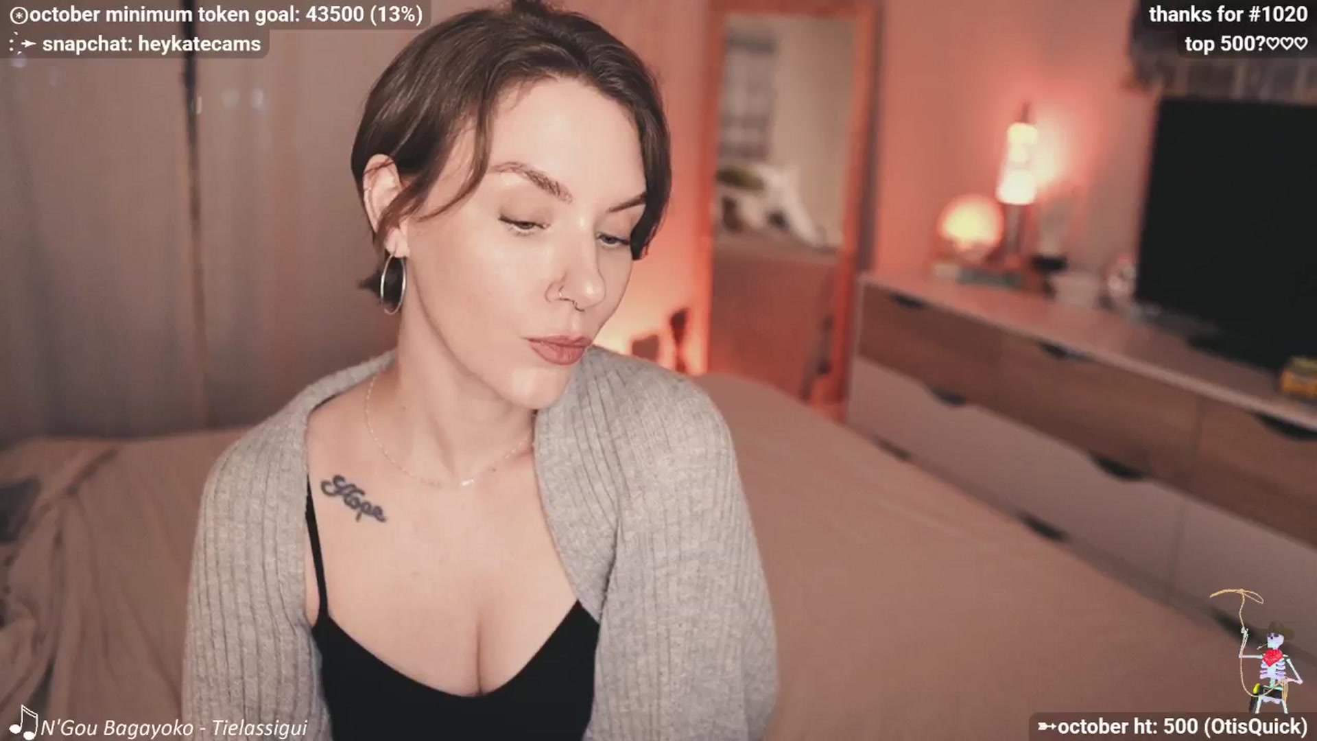 Gallery image thumbnail from HeyKate's myfreecams stream on, 10/09/2025, 02:33 image 19 of 20