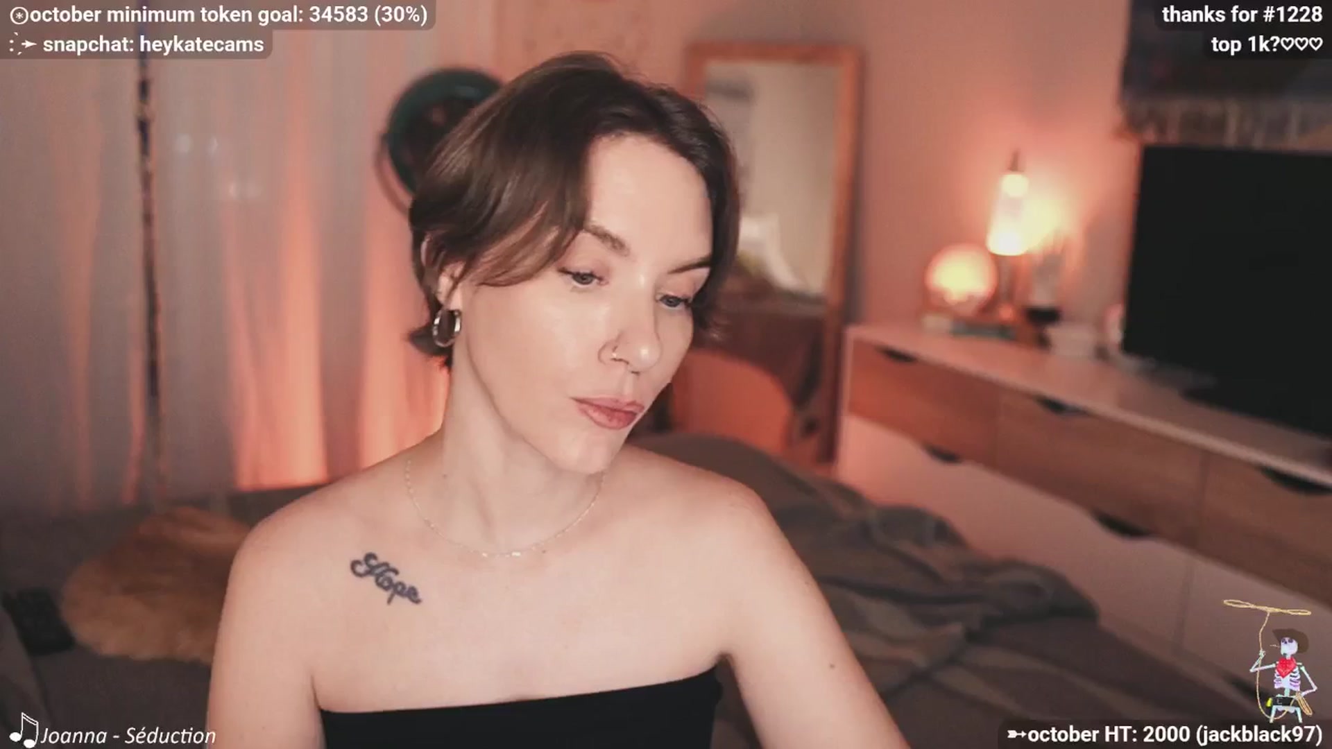 Gallery image thumbnail from HeyKate's myfreecams stream on, 10/17/2025, 01:52 image 18 of 20