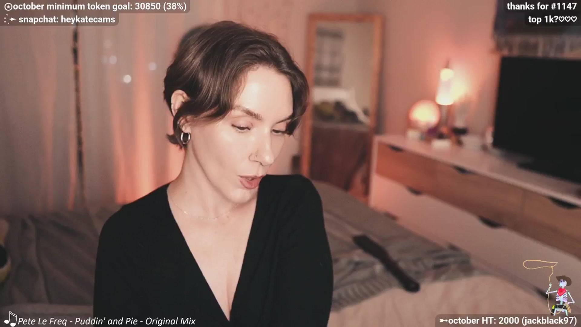 Gallery image thumbnail from HeyKate's myfreecams stream on, 10/18/2025, 03:52 image 9 of 20