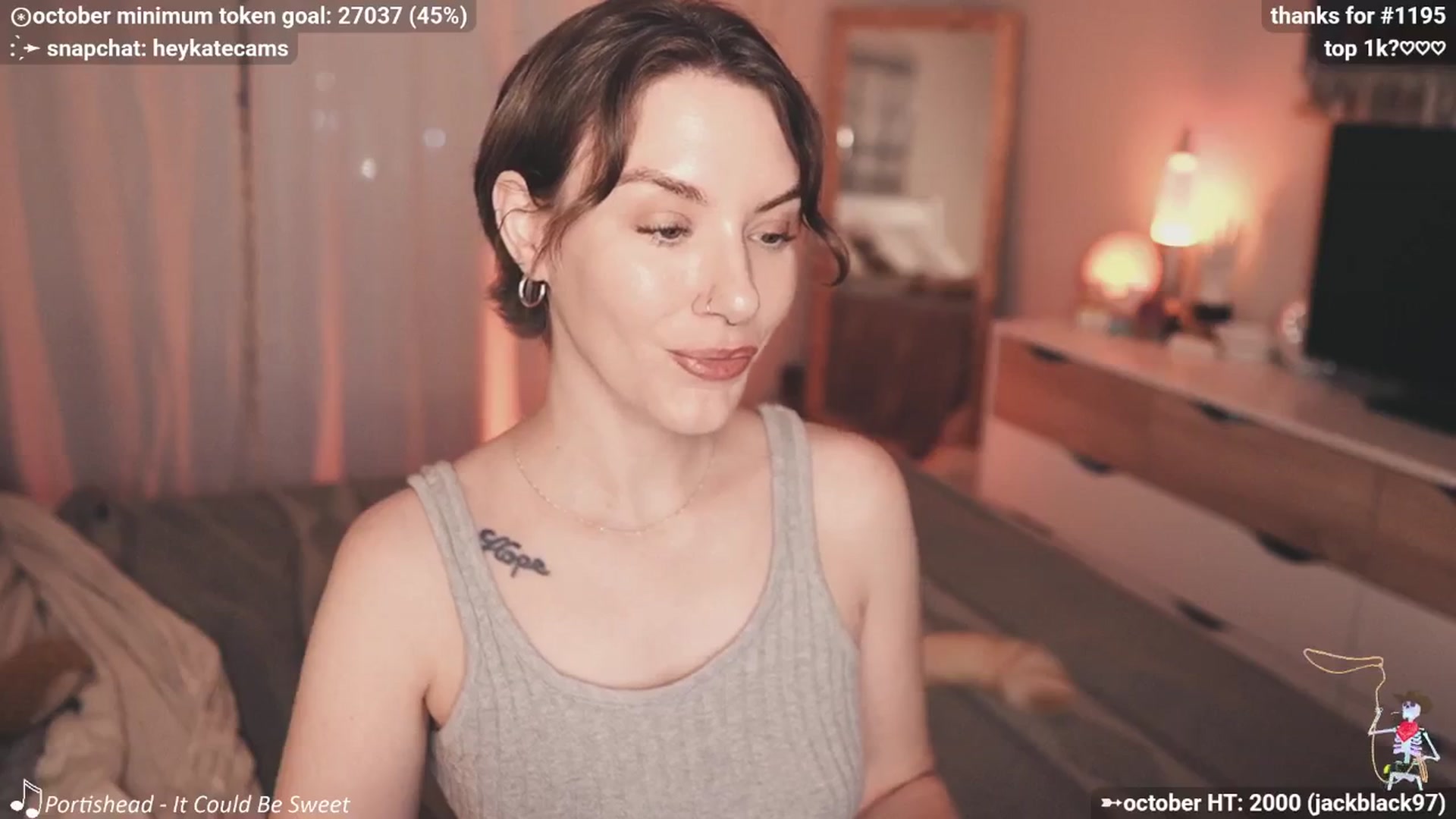 Gallery image thumbnail from HeyKate's myfreecams stream on, 10/22/2025, 01:45 image 17 of 20