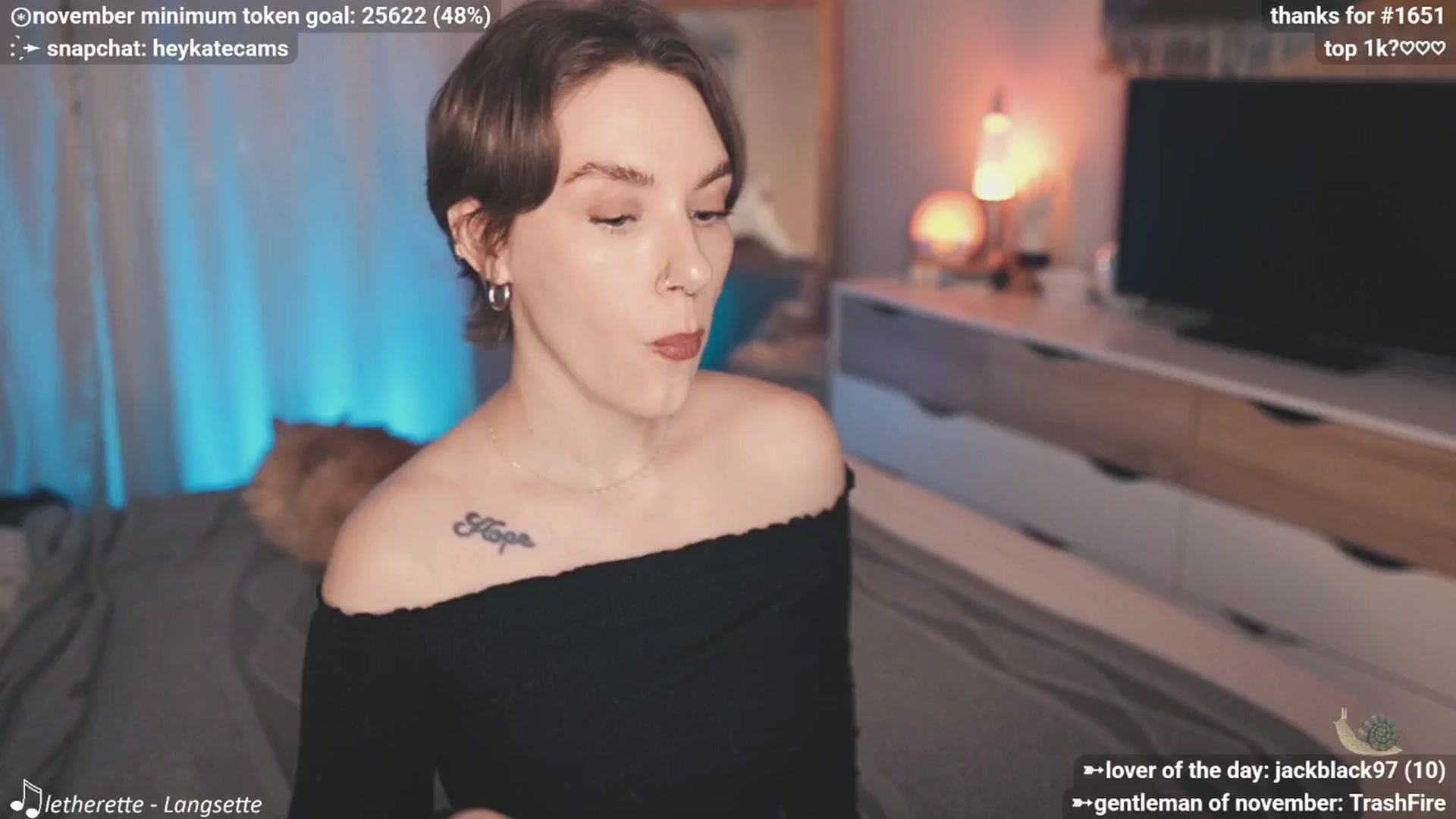Gallery image thumbnail from HeyKate's myfreecams stream on, 11/26/2025, 02:44 image 2 of 20