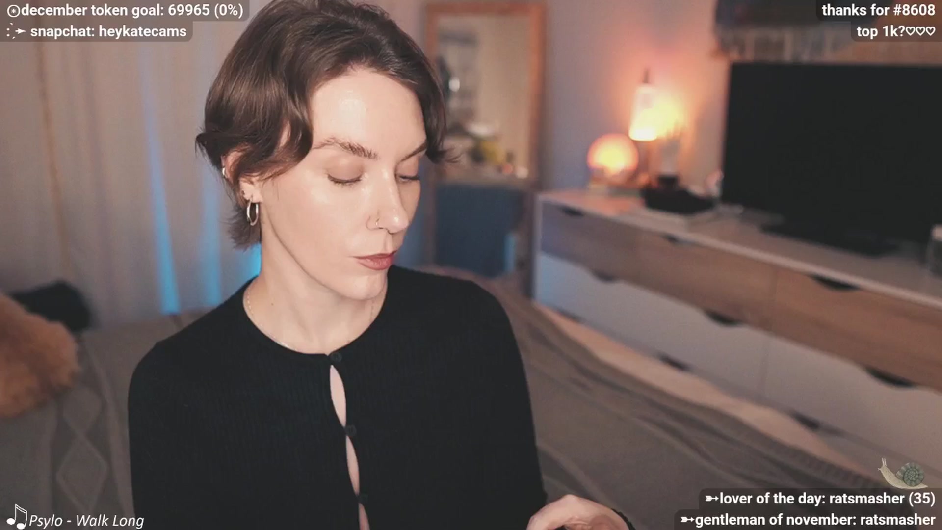 Gallery image thumbnail from HeyKate's myfreecams stream on, 12/06/2025, 03:12 image 8 of 20