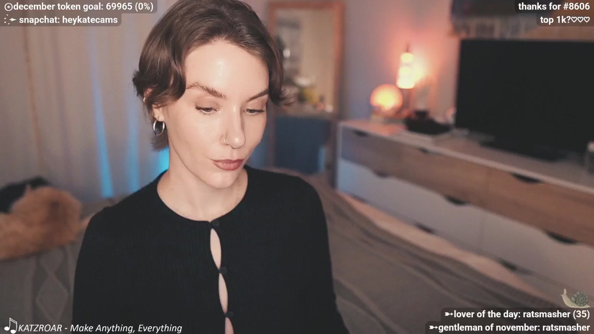 Gallery image thumbnail from HeyKate's myfreecams stream on, 12/06/2025, 03:12 image 16 of 20