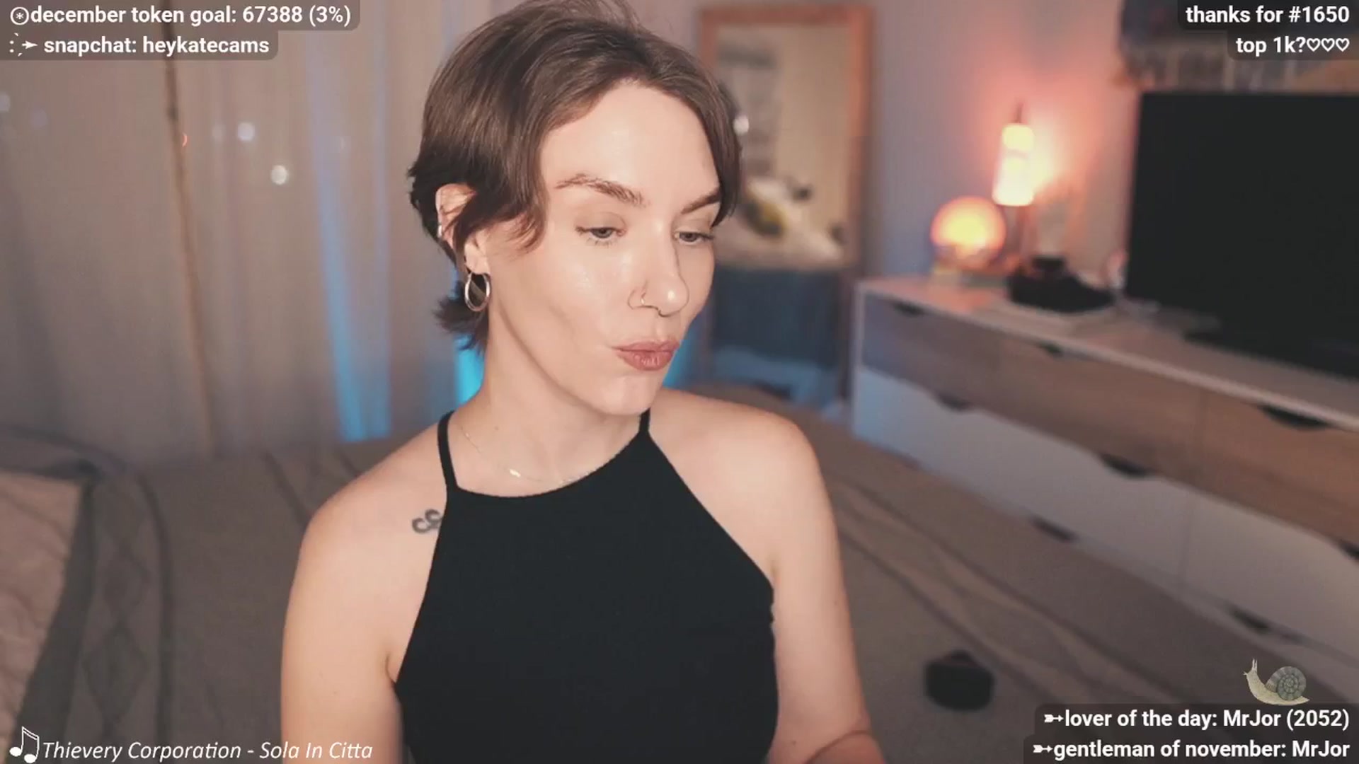 Gallery image thumbnail from HeyKate's myfreecams stream on, 12/10/2025, 03:58 image 9 of 20