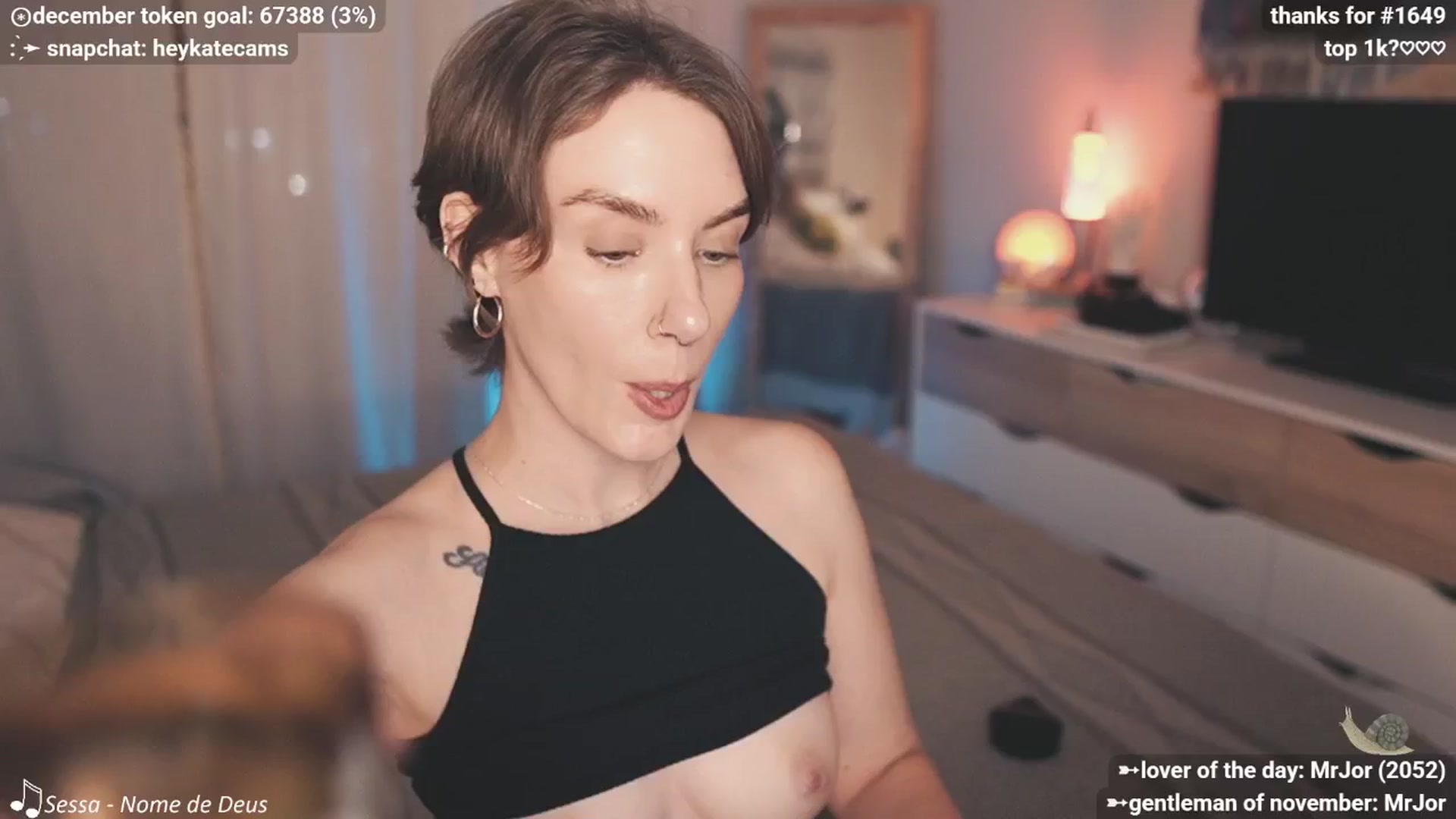 Gallery image thumbnail from HeyKate's myfreecams stream on, 12/10/2025, 03:58 image 5 of 20
