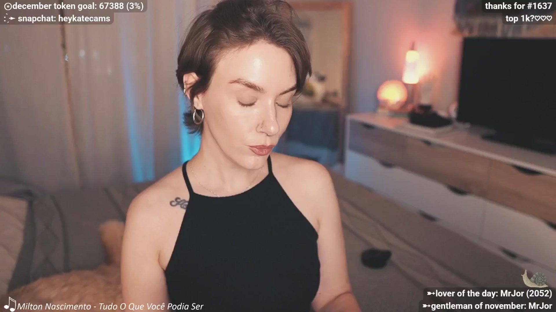 Gallery image thumbnail from HeyKate's myfreecams stream on, 12/10/2025, 03:58 image 17 of 20