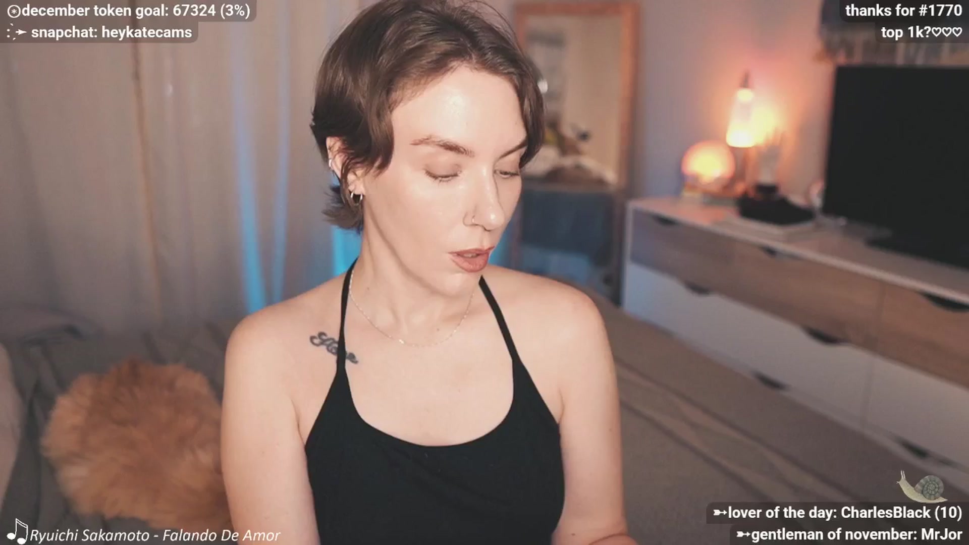 Gallery image thumbnail from HeyKate's myfreecams stream on, 12/11/2025, 02:04 image 9 of 20
