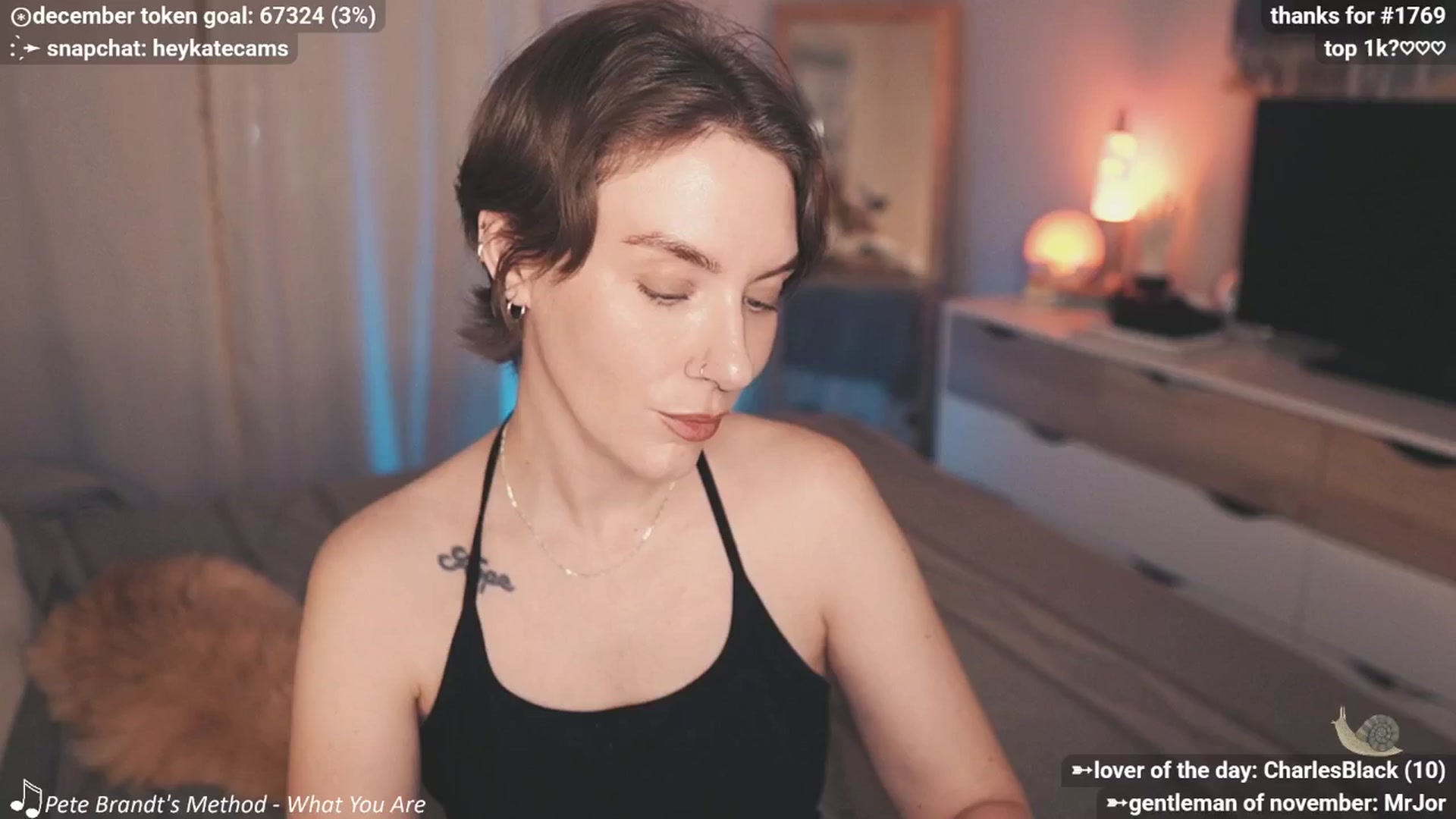 Gallery image thumbnail from HeyKate's myfreecams stream on, 12/11/2025, 02:04 image 13 of 20