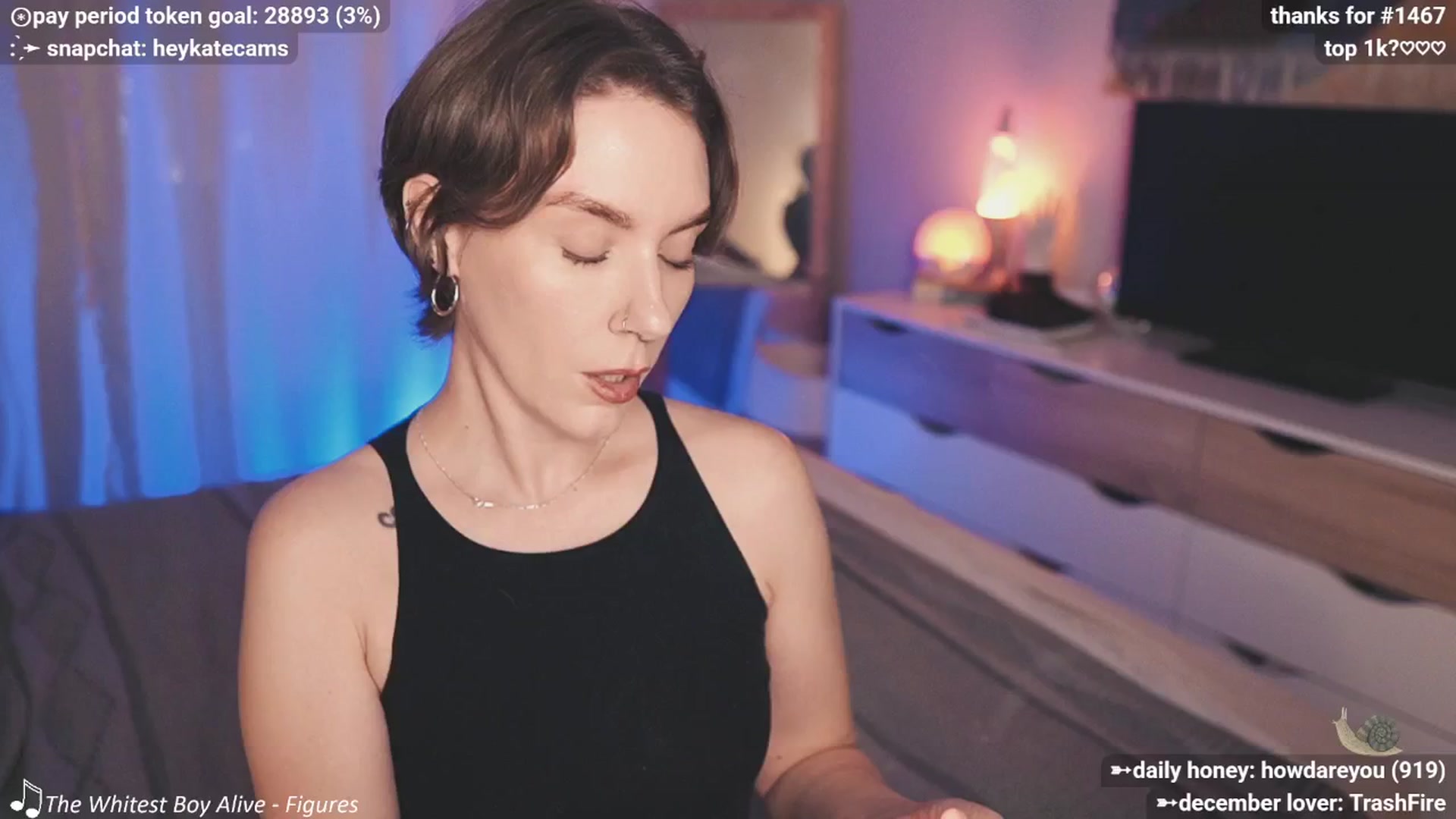 Gallery image thumbnail from HeyKate's myfreecams stream on, 12/19/2025, 03:34 image 2 of 20