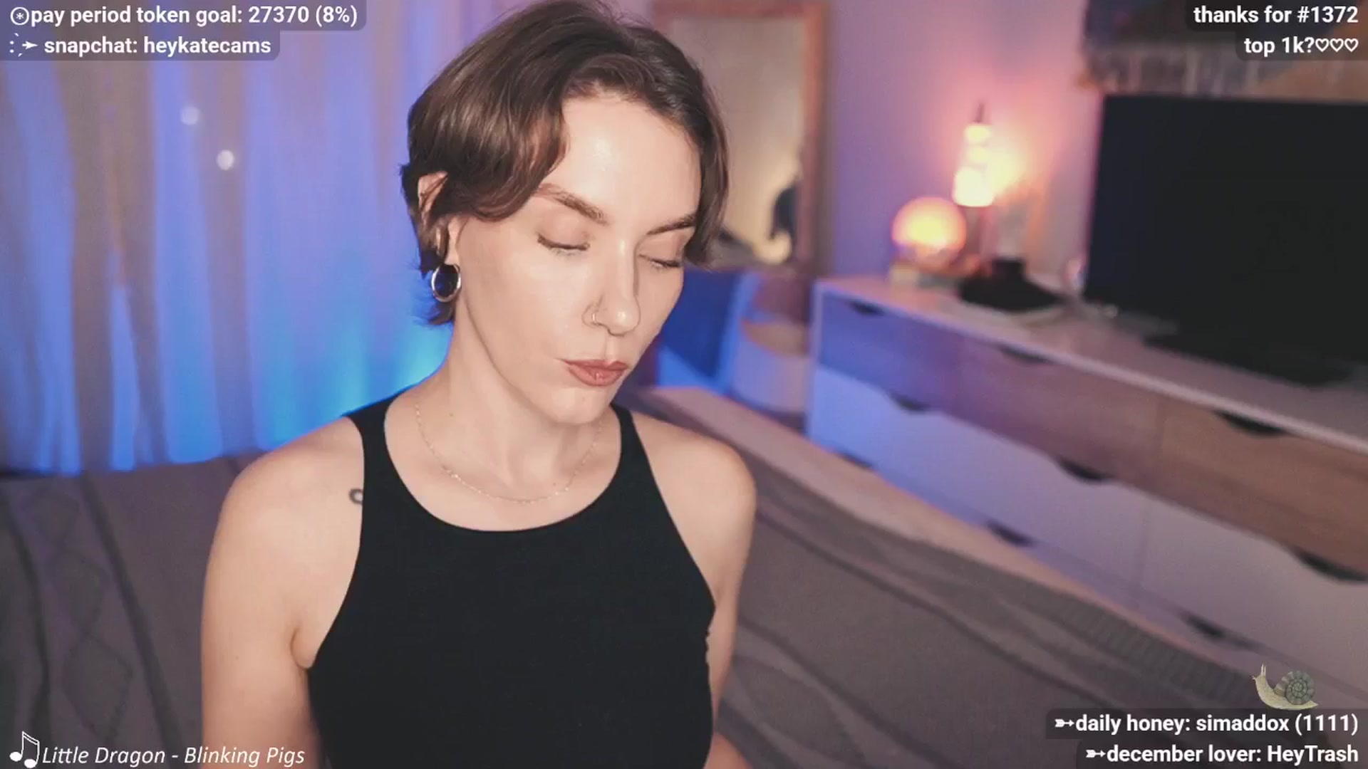 Gallery image thumbnail from HeyKate's myfreecams stream on, 12/19/2025, 03:34 image 17 of 20