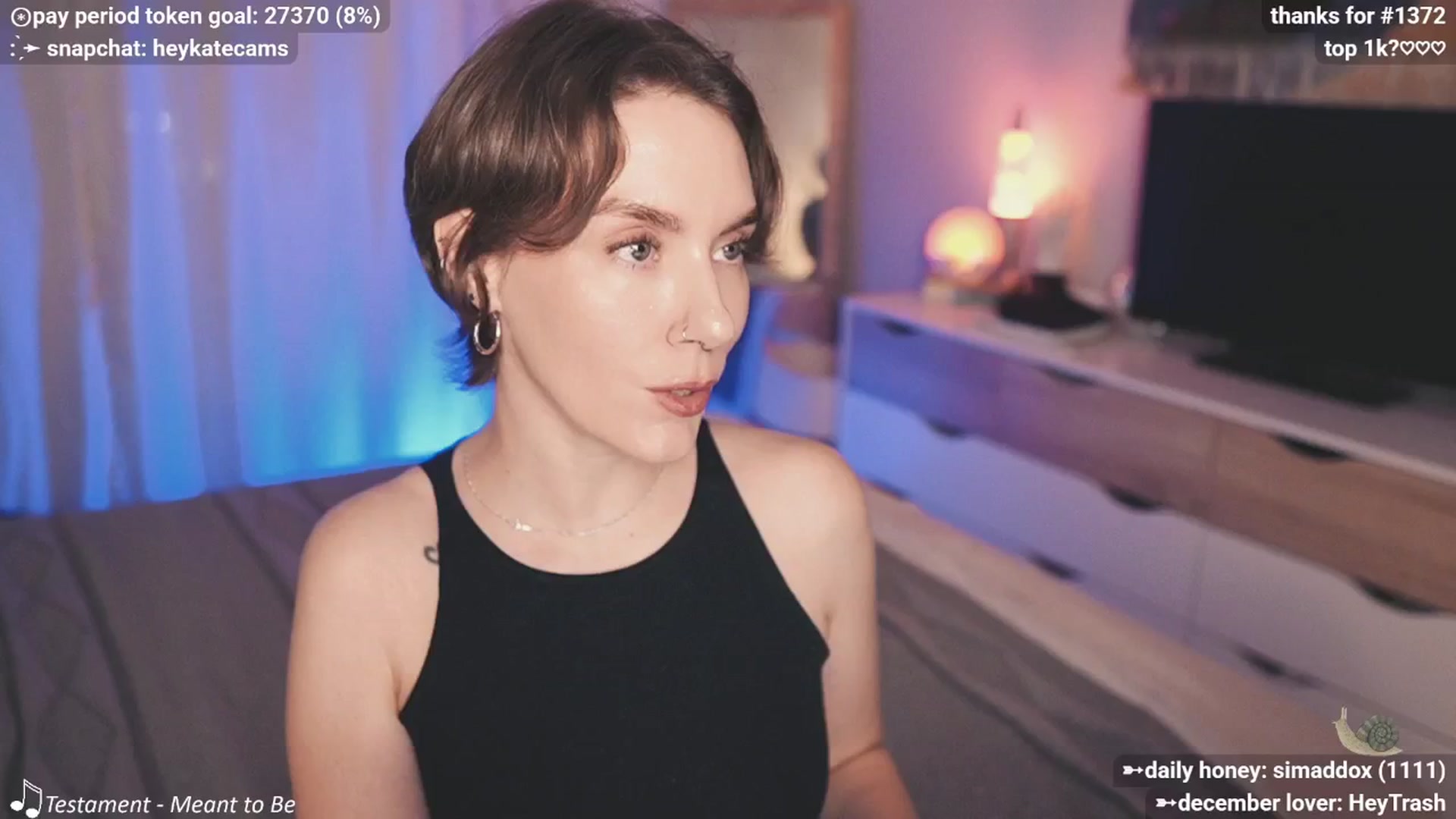 Gallery image thumbnail from HeyKate's myfreecams stream on, 12/19/2025, 03:34 image 16 of 20