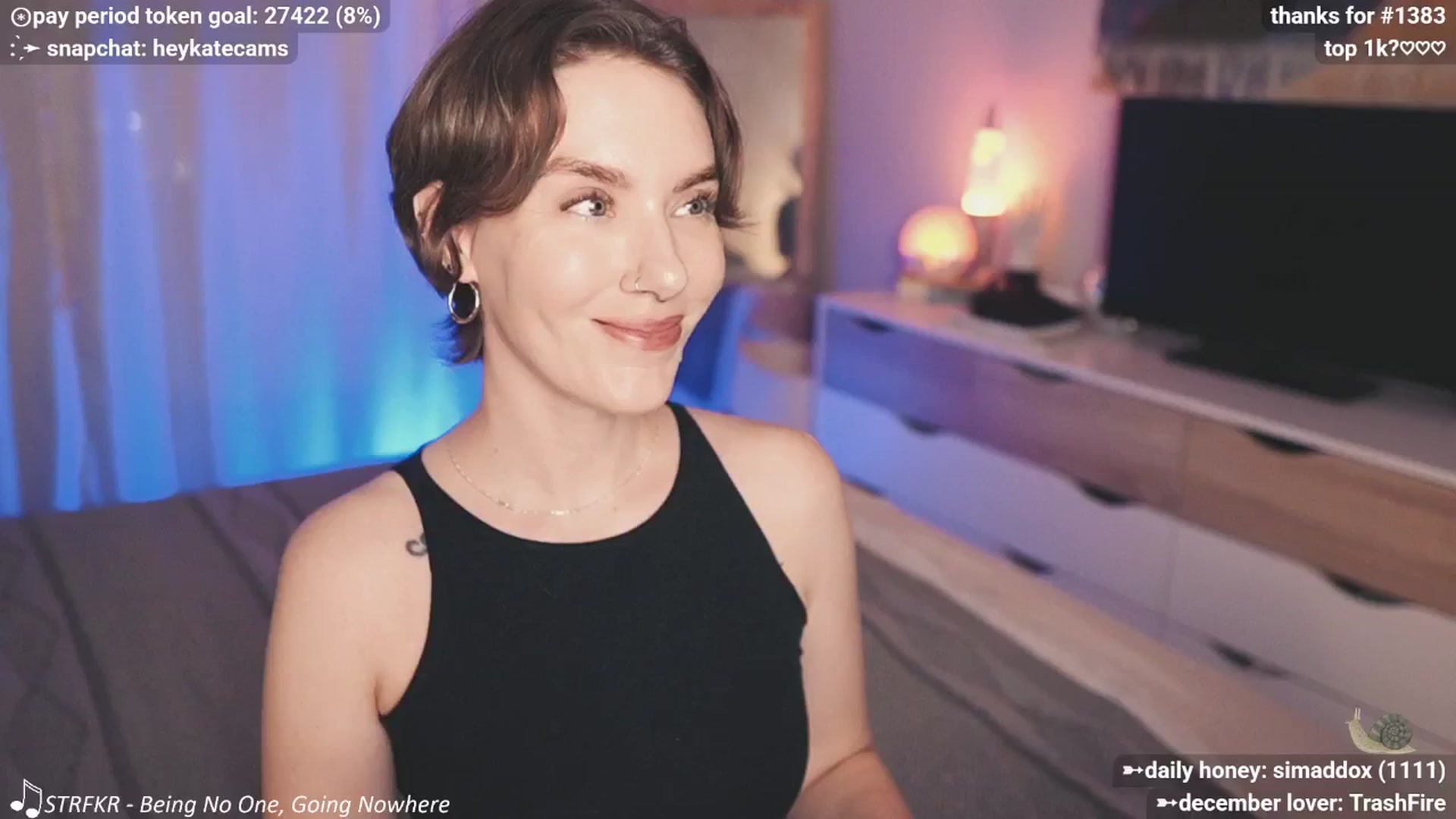 Gallery image thumbnail from HeyKate's myfreecams stream on, 12/19/2025, 03:34 image 11 of 20