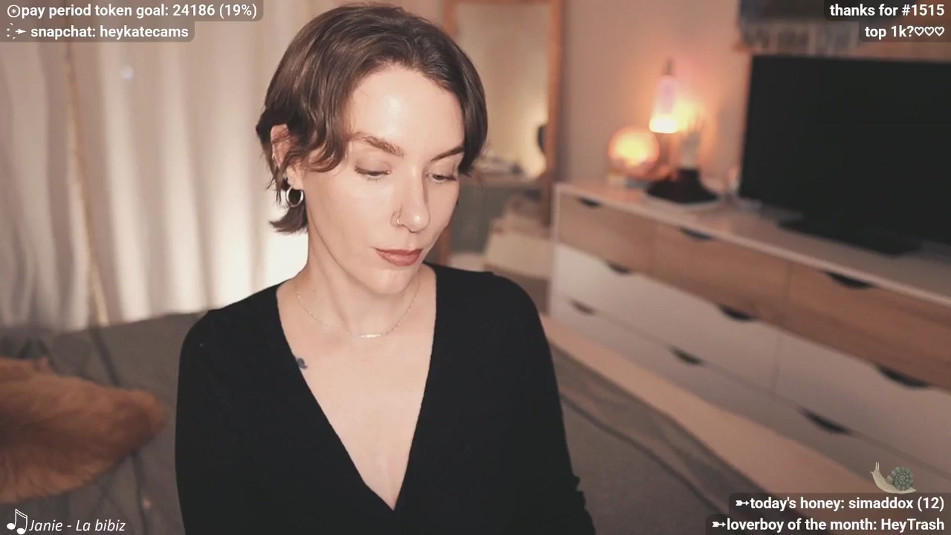 Gallery image thumbnail from HeyKate's myfreecams stream on, 12/24/2025, 02:11 image 9 of 20