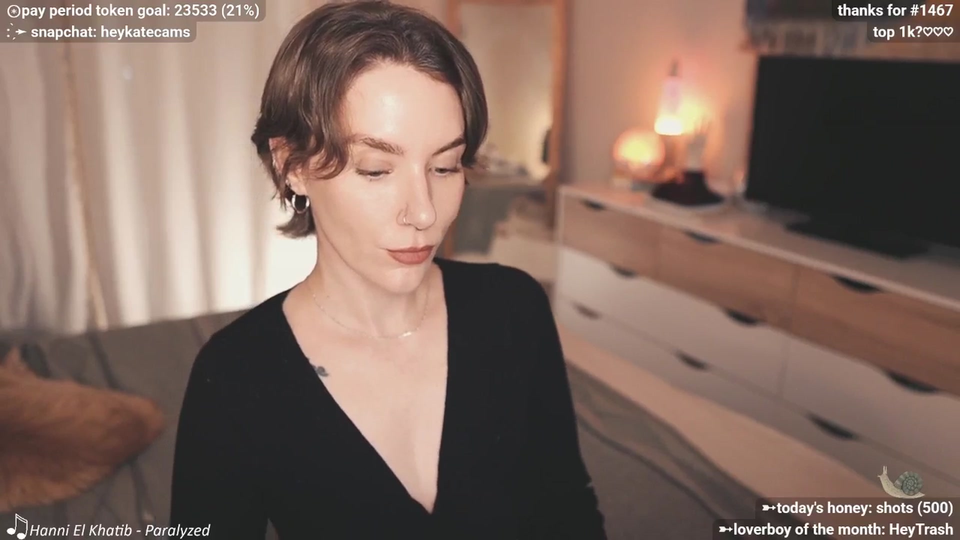 Gallery image thumbnail from HeyKate's myfreecams stream on, 12/24/2025, 02:24 image 2 of 20