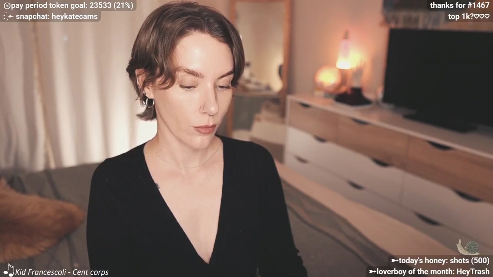 Gallery image thumbnail from HeyKate's myfreecams stream on, 12/24/2025, 02:24 image 11 of 20