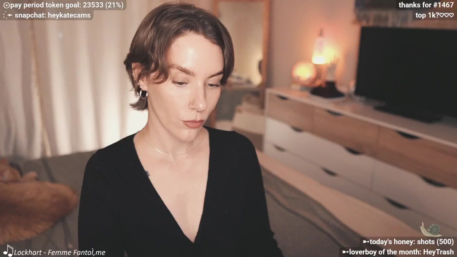 Gallery image thumbnail from HeyKate's myfreecams stream on, 12/24/2025, 02:24 image 17 of 20