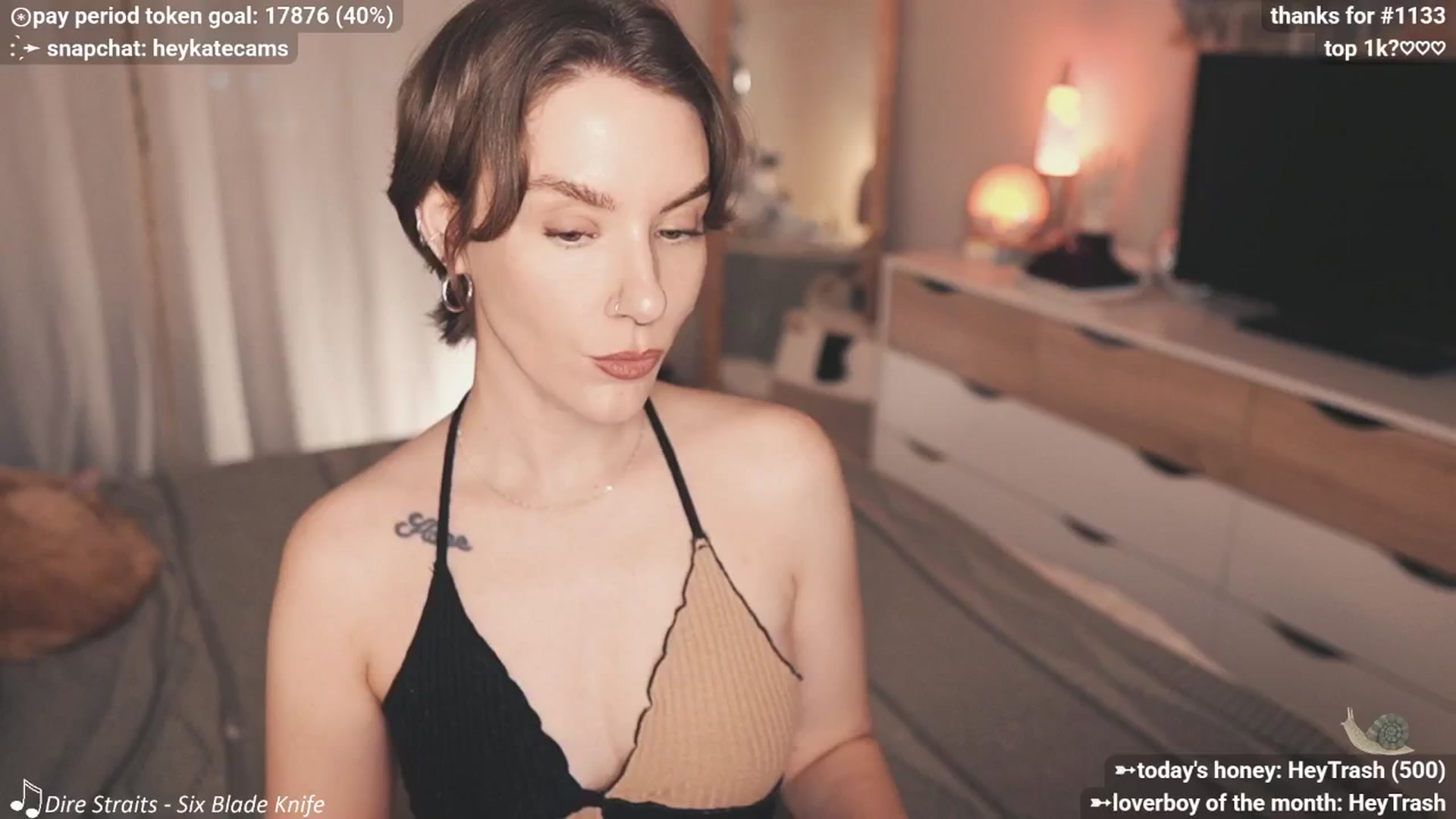 Gallery image thumbnail from HeyKate's myfreecams stream on, 12/25/2025, 03:48 image 4 of 20