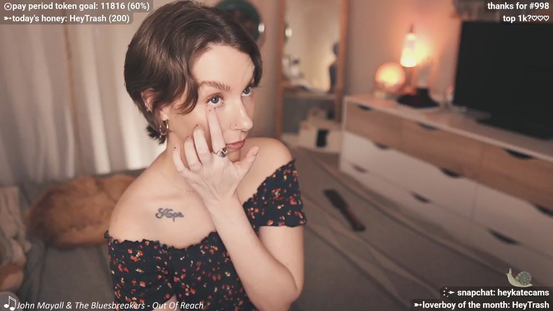 Gallery image thumbnail from HeyKate's myfreecams stream on, 12/26/2025, 03:24 image 4 of 20
