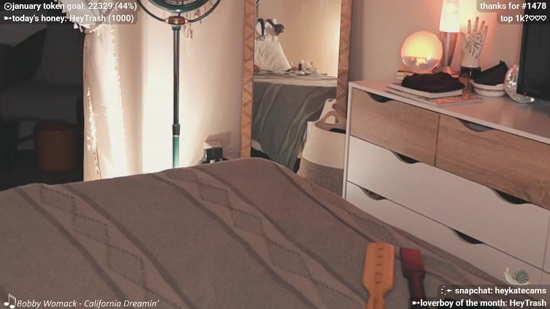 Gallery image thumbnail from HeyKate's myfreecams stream on, 01/17/2026, 04:11 image 12 of 20