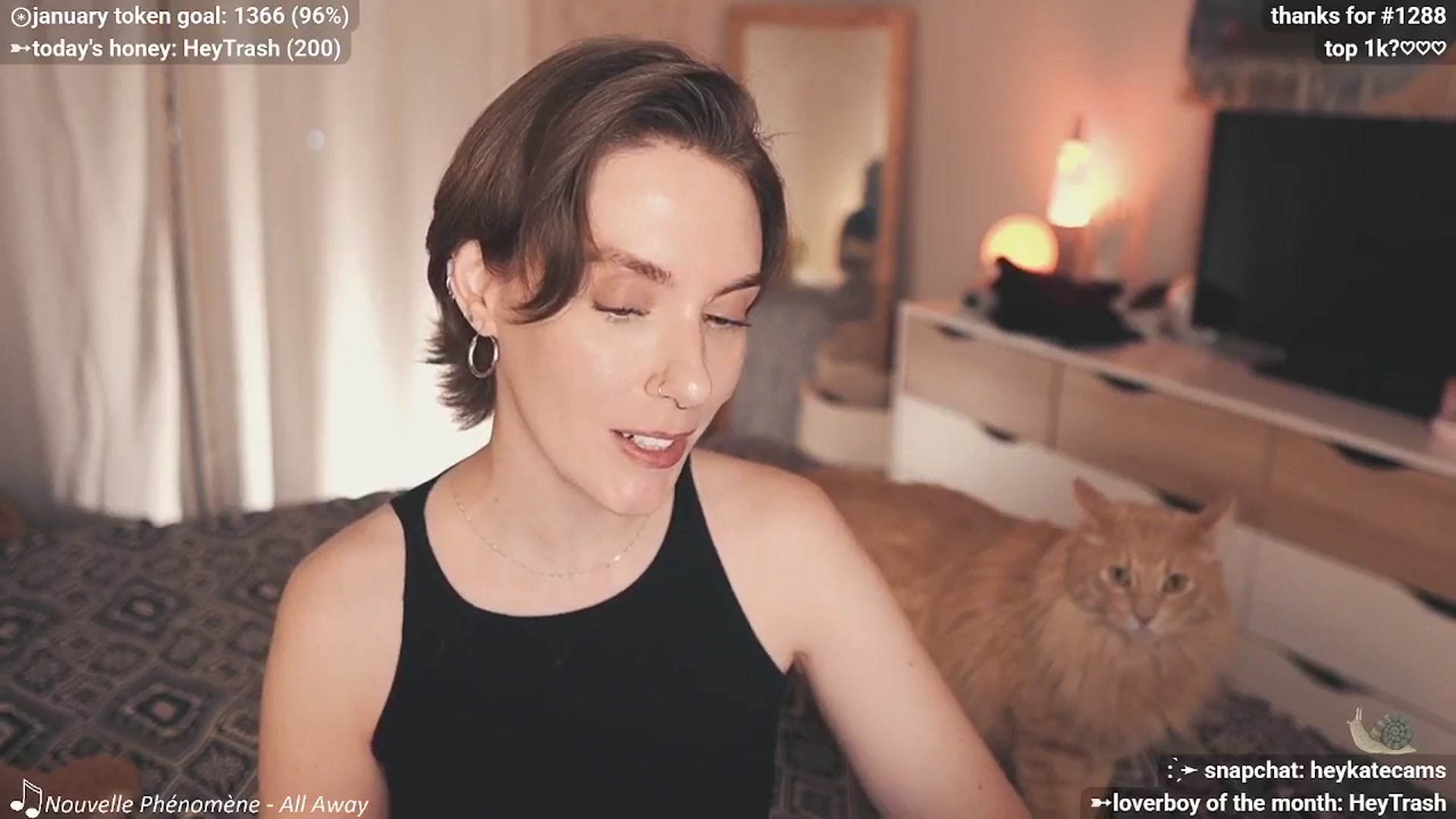 Gallery image thumbnail from HeyKate's myfreecams stream on, 02/01/2026, 05:42 image 16 of 20