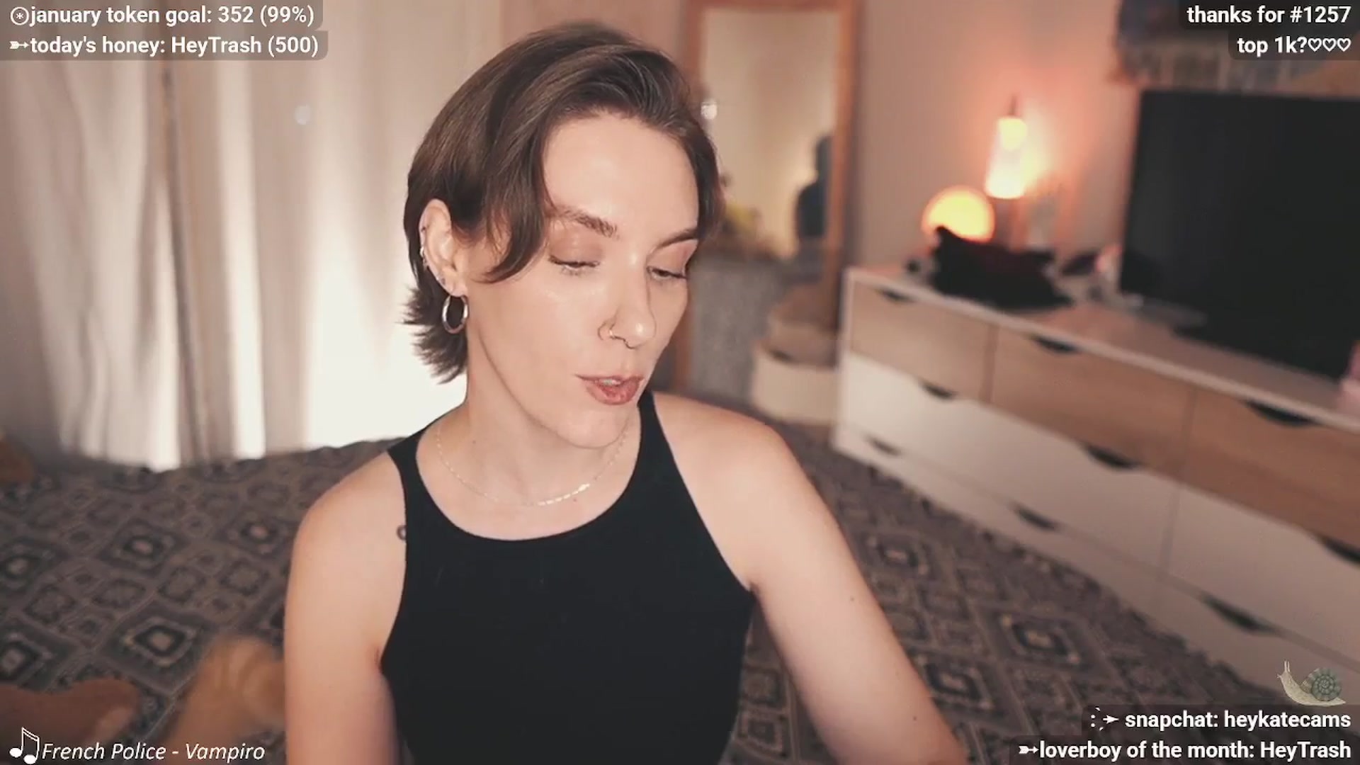 Gallery image thumbnail from HeyKate's myfreecams stream on, 02/01/2026, 05:42 image 18 of 20