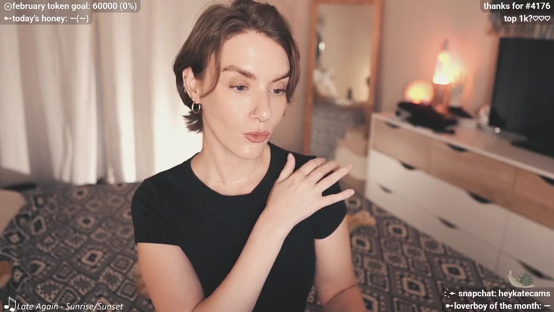 Gallery image thumbnail from HeyKate's myfreecams stream on, 02/04/2026, 01:59 image 17 of 20