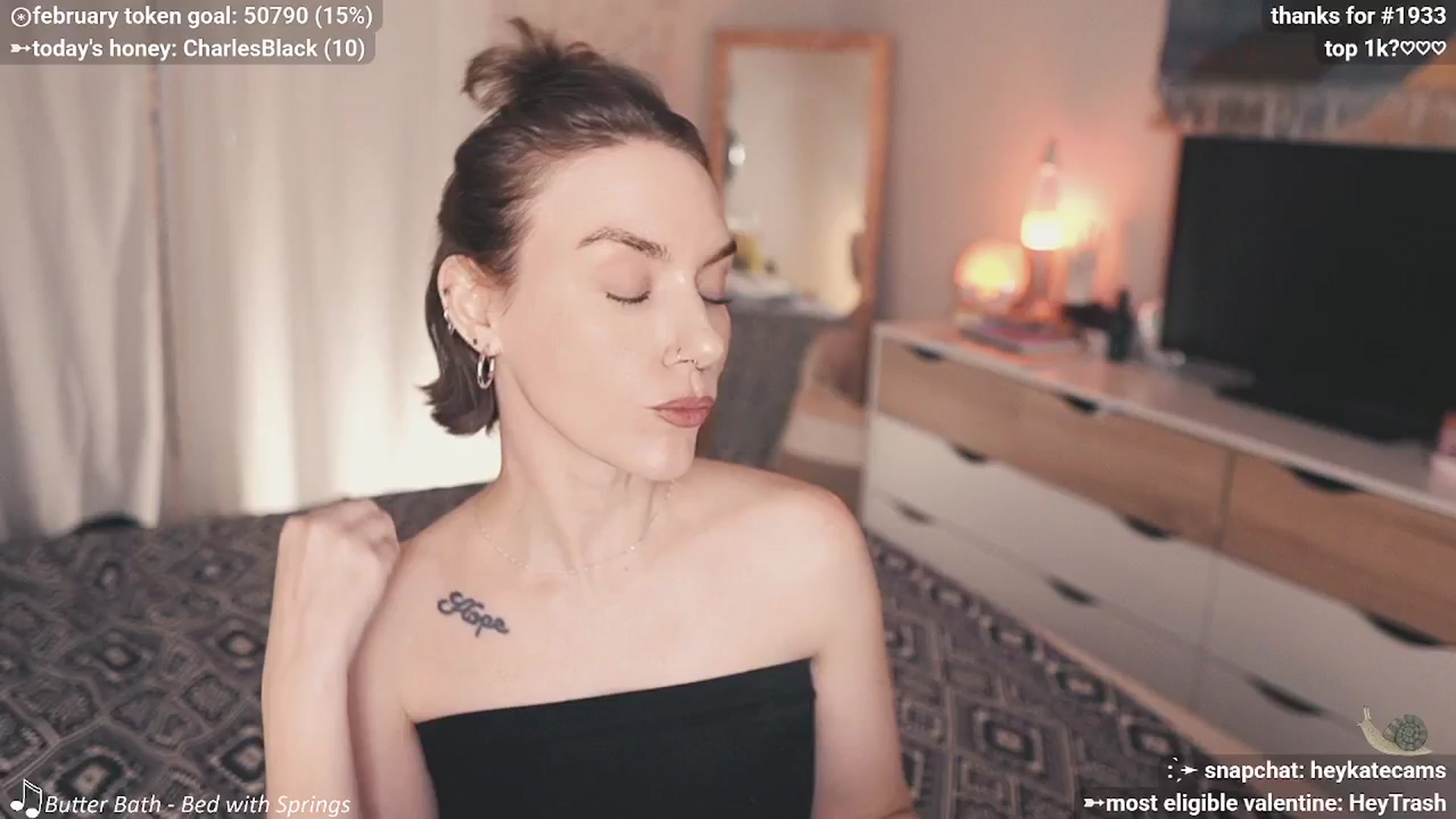 Gallery image thumbnail from HeyKate's myfreecams stream on, 02/13/2026, 02:18 image 12 of 20