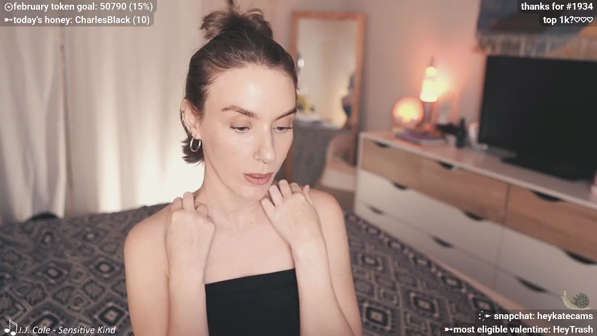 Gallery image thumbnail from HeyKate's myfreecams stream on, 02/13/2026, 03:17 image 1 of 20