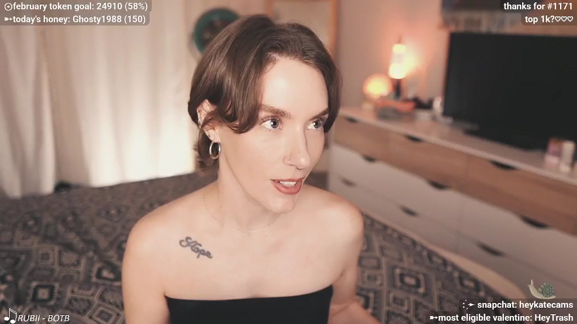 Gallery image thumbnail from HeyKate's myfreecams stream on, 02/26/2026, 03:50 image 8 of 20