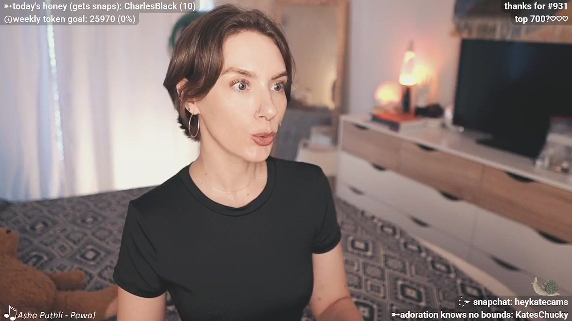 Gallery image thumbnail from HeyKate's myfreecams stream on, 03/27/2026, 01:19 image 13 of 20