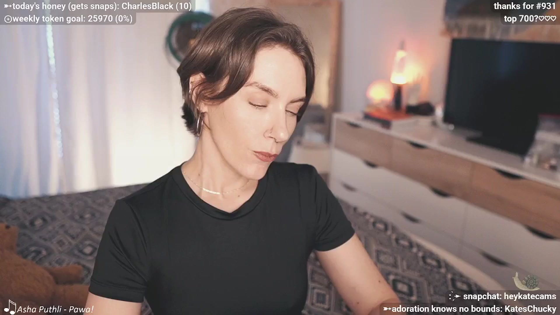 Gallery image thumbnail from HeyKate's myfreecams stream on, 03/27/2026, 01:19 image 11 of 20