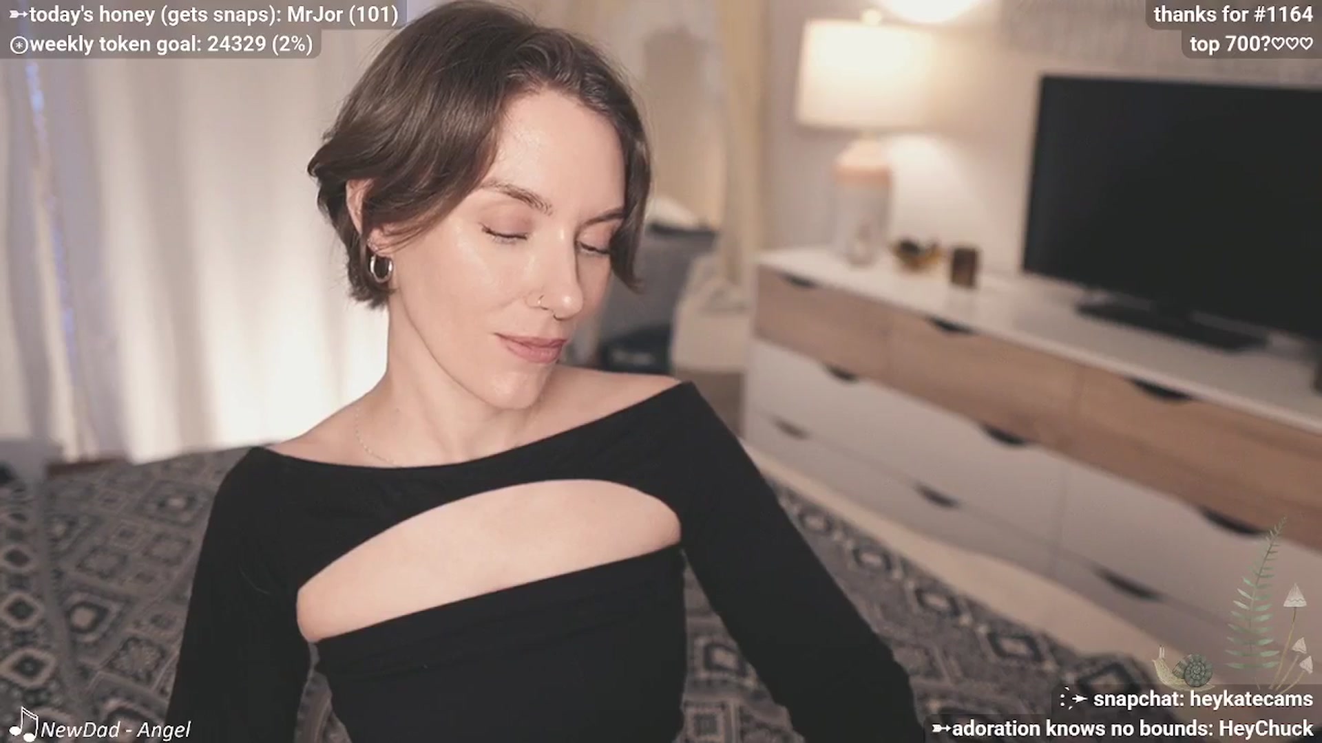 Gallery image thumbnail from HeyKate's myfreecams stream on, 04/15/2026, 02:38 image 10 of 20