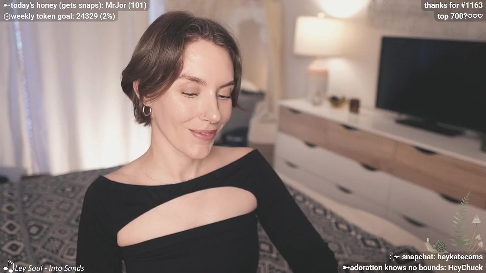 Gallery image thumbnail from HeyKate's myfreecams stream on, 04/15/2026, 02:38 image 3 of 20