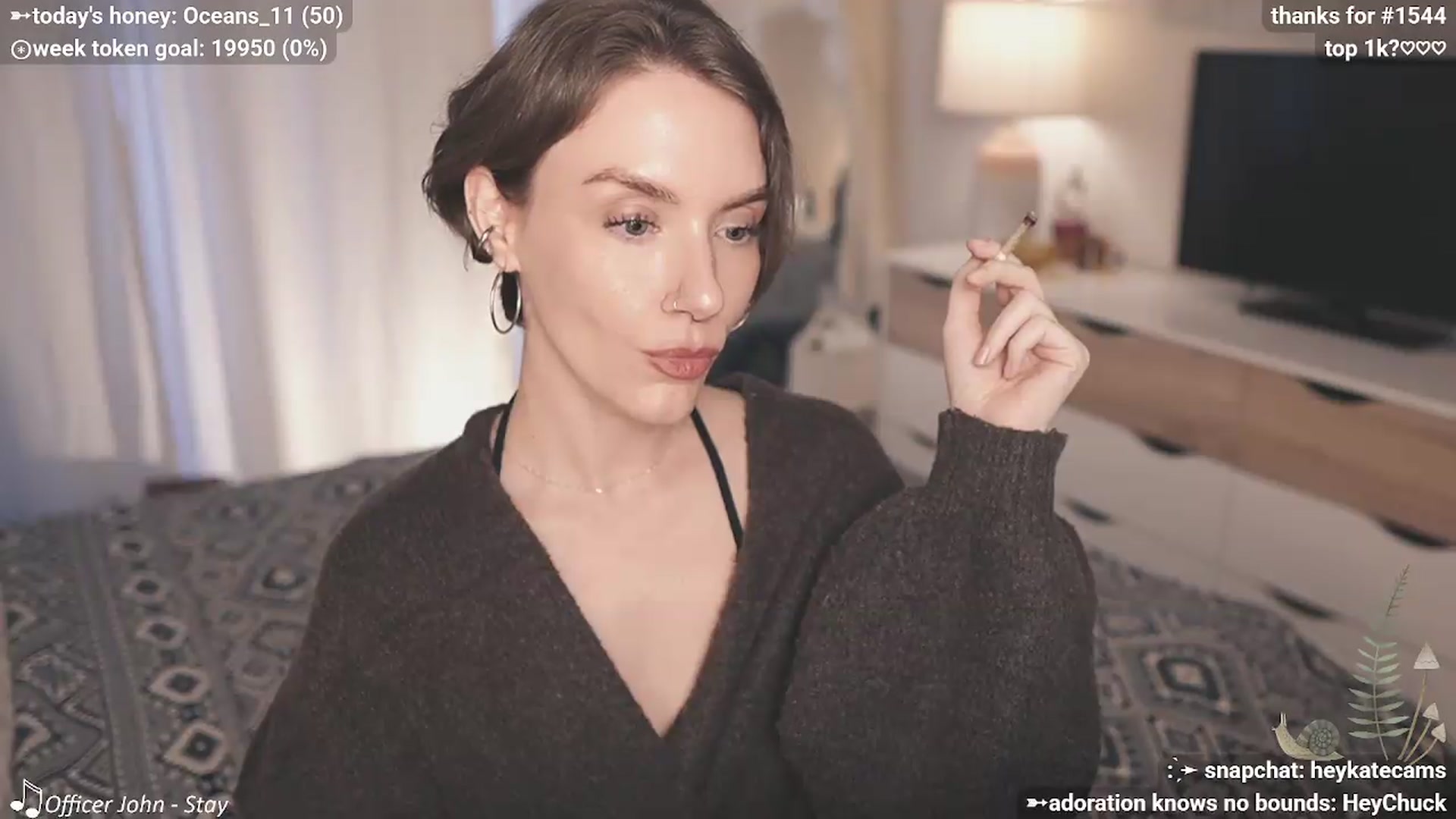Gallery image thumbnail from HeyKate's myfreecams stream on, 04/25/2026, 03:43 image 2 of 20