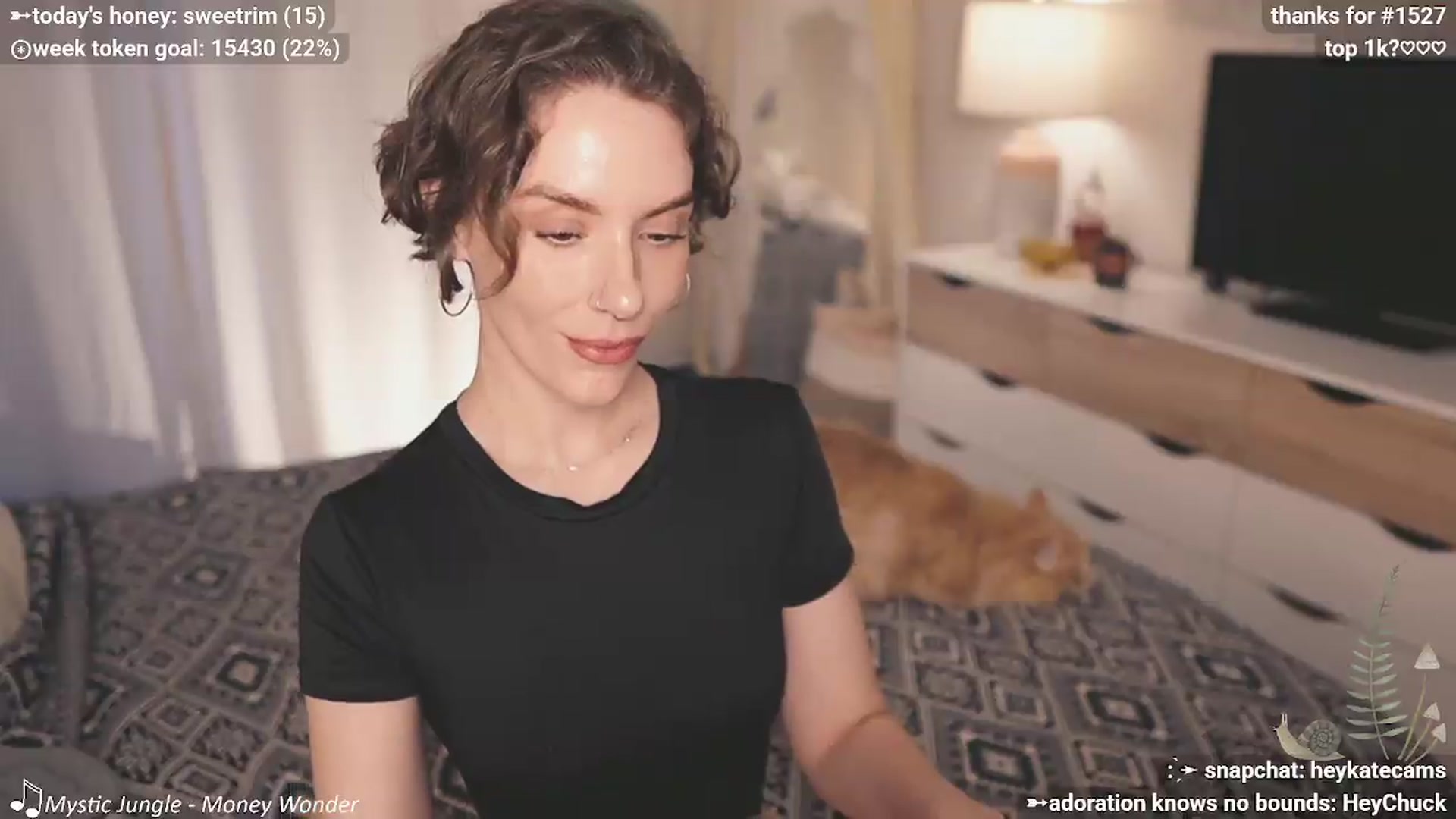 Gallery image thumbnail from HeyKate's myfreecams stream on, 04/29/2026, 03:56 image 8 of 20